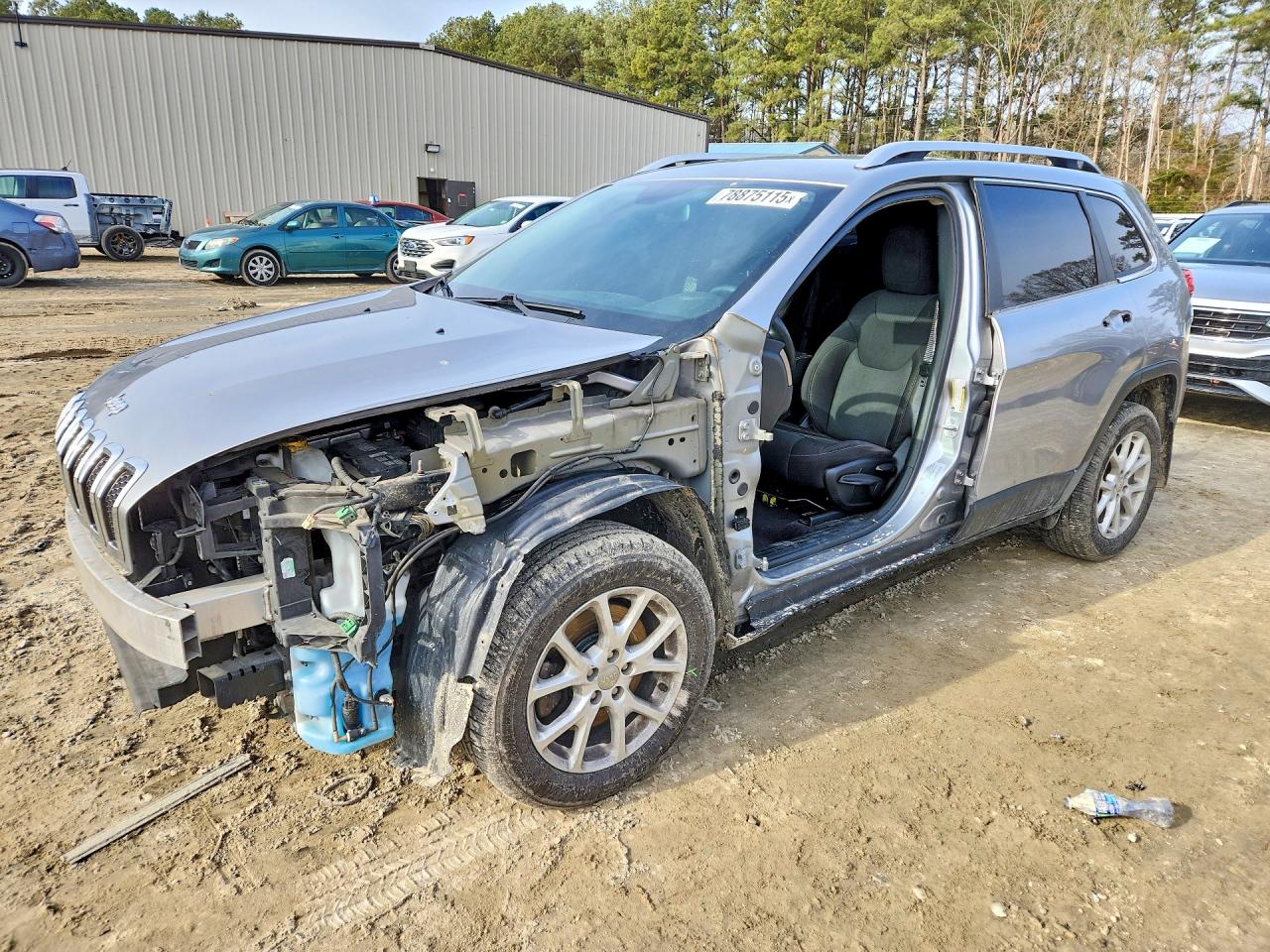 Salvage Jeep Grand Cherokee Image