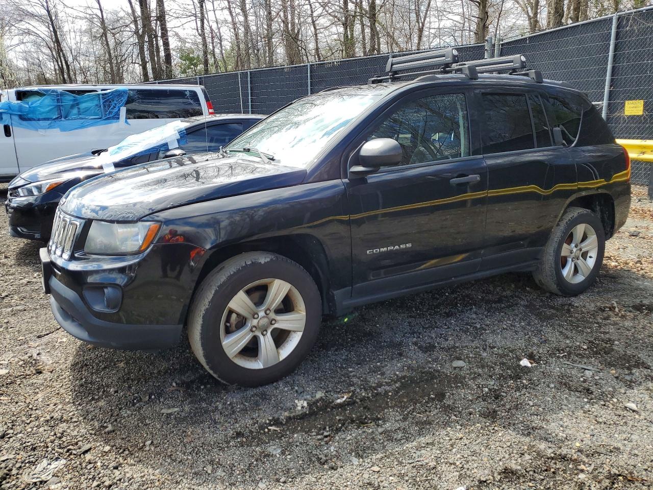 Salvage Jeep Compass Image