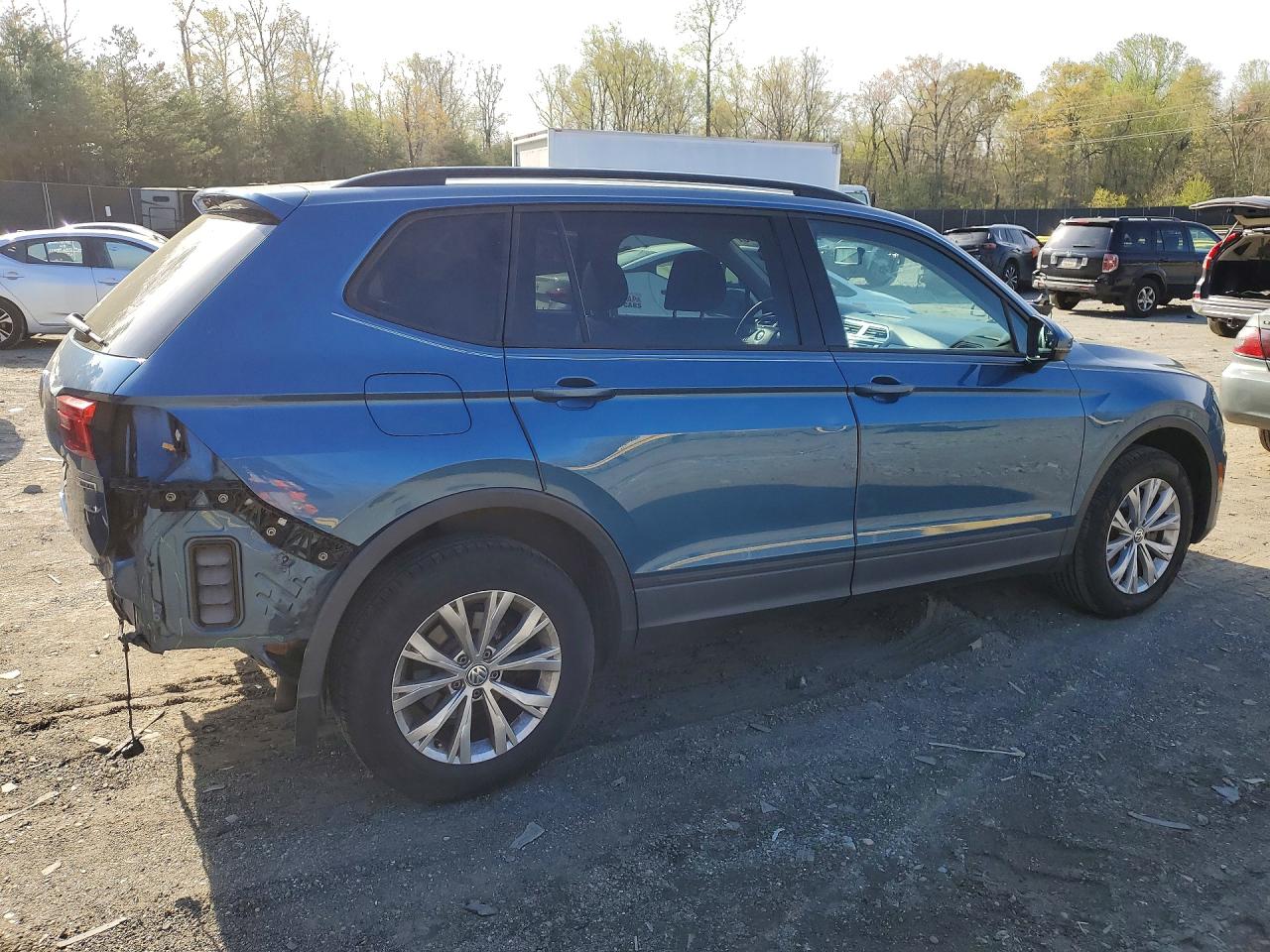 Volkswagen Tiguan S