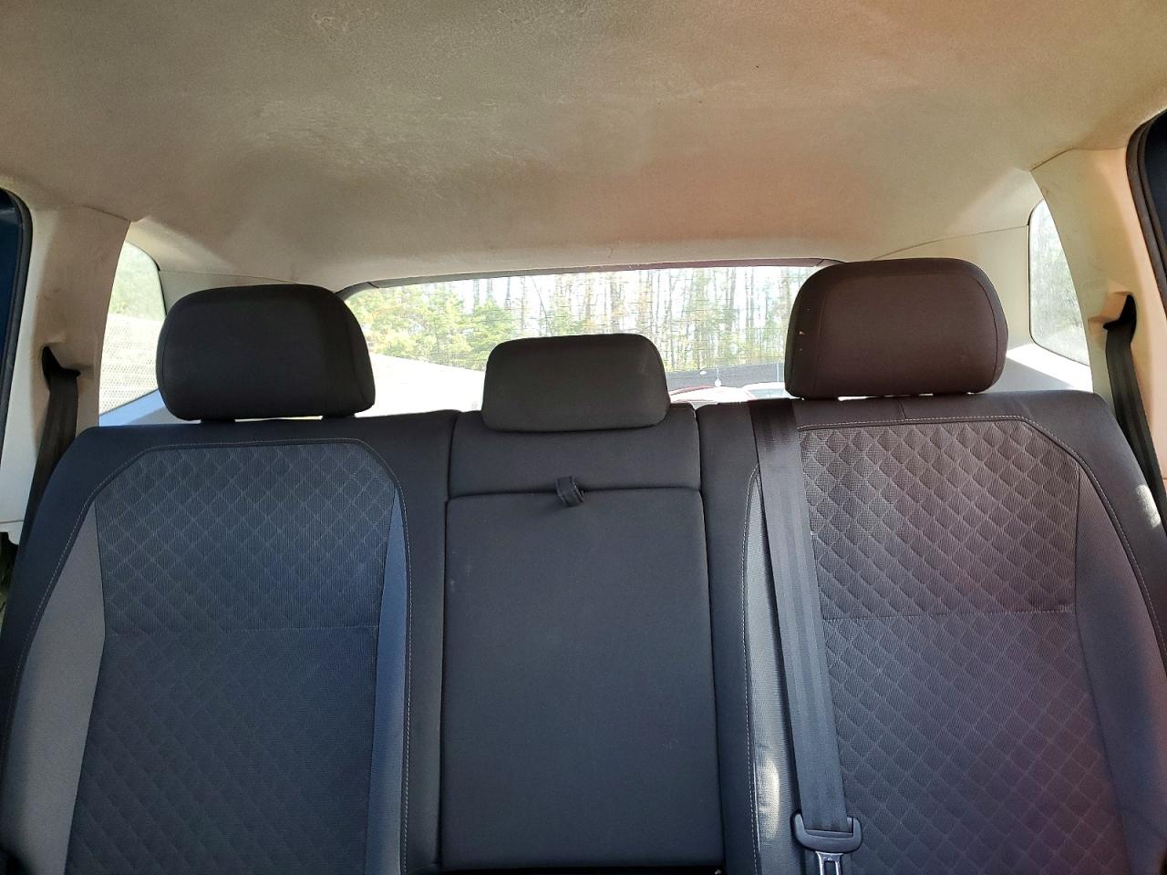 Volkswagen Tiguan S