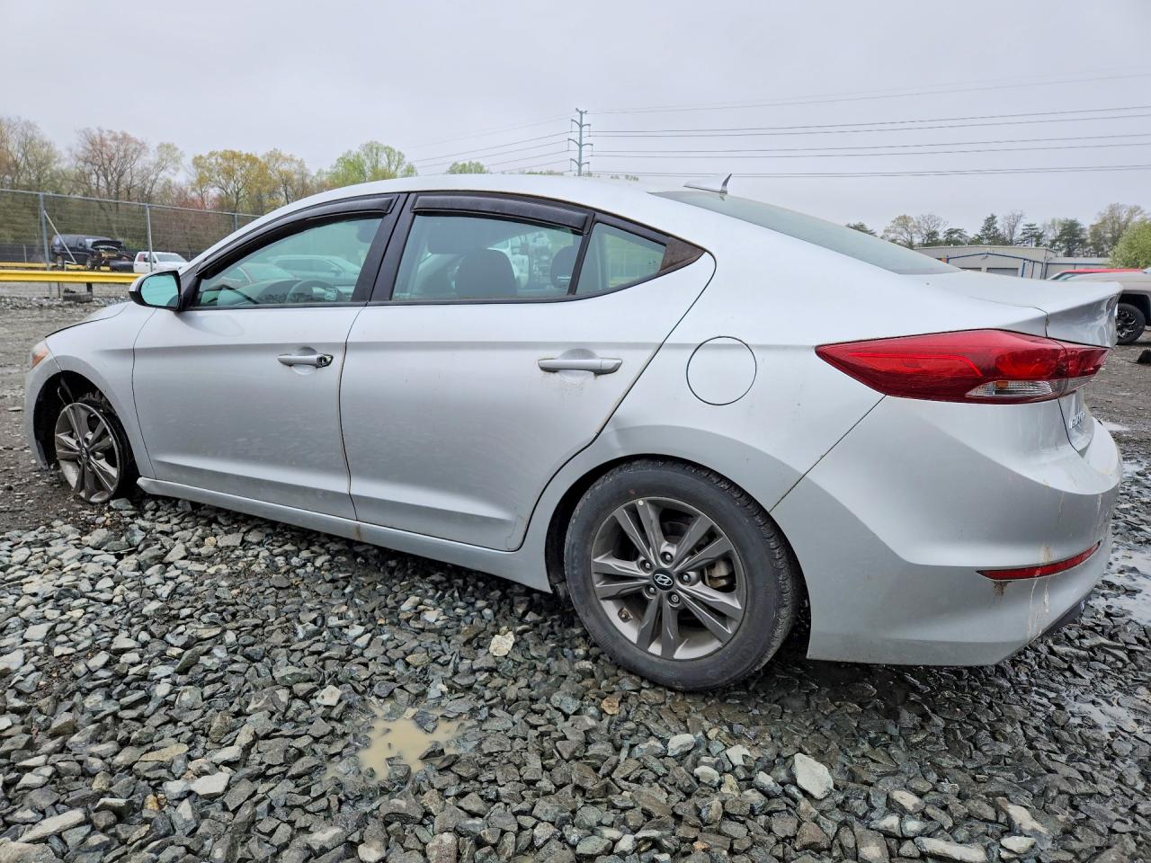 Hyundai ELANTRA Sel