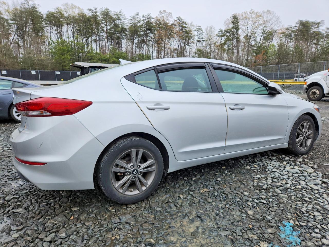Hyundai ELANTRA Sel