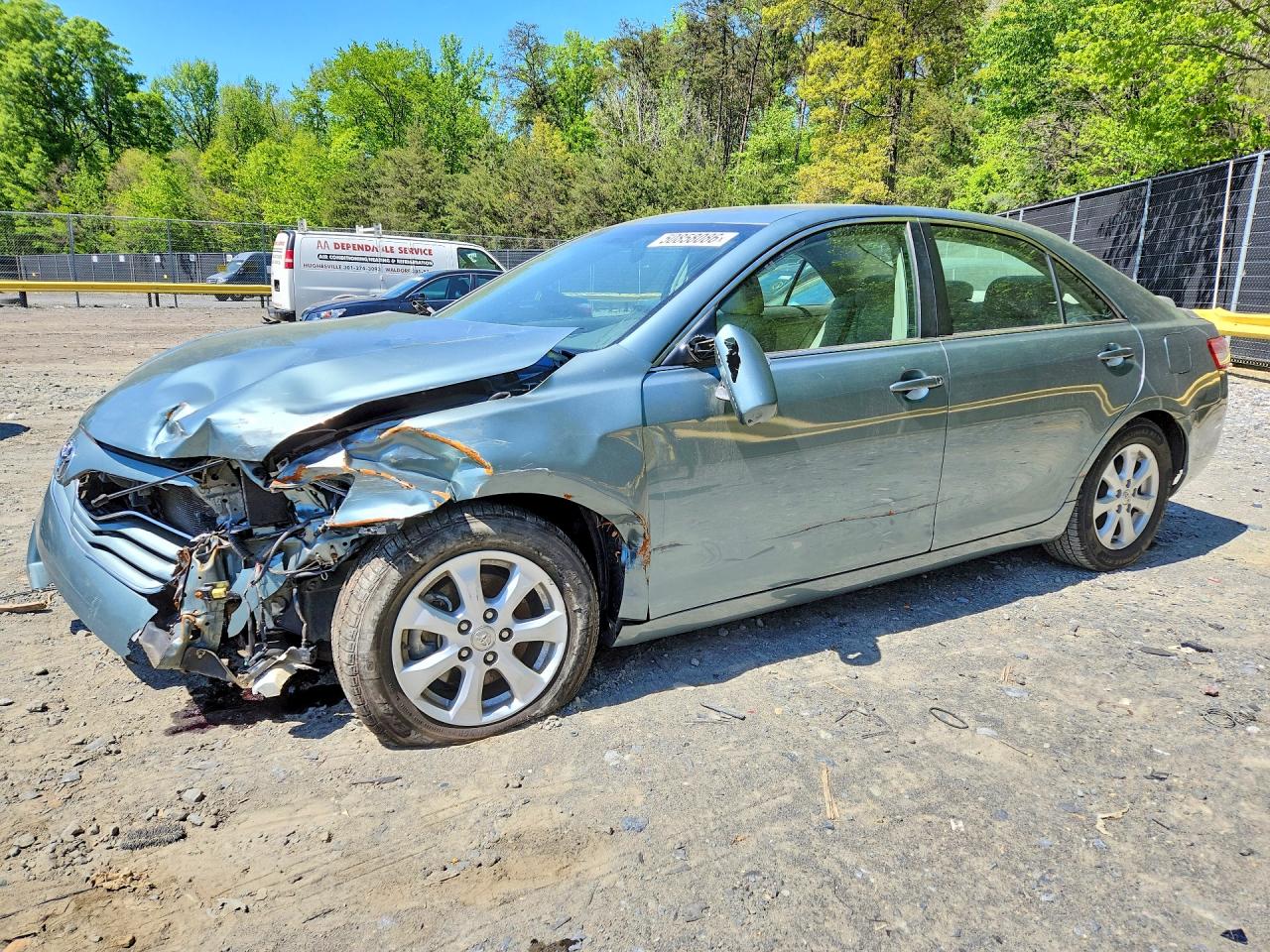 Salvage Toyota Camry Image