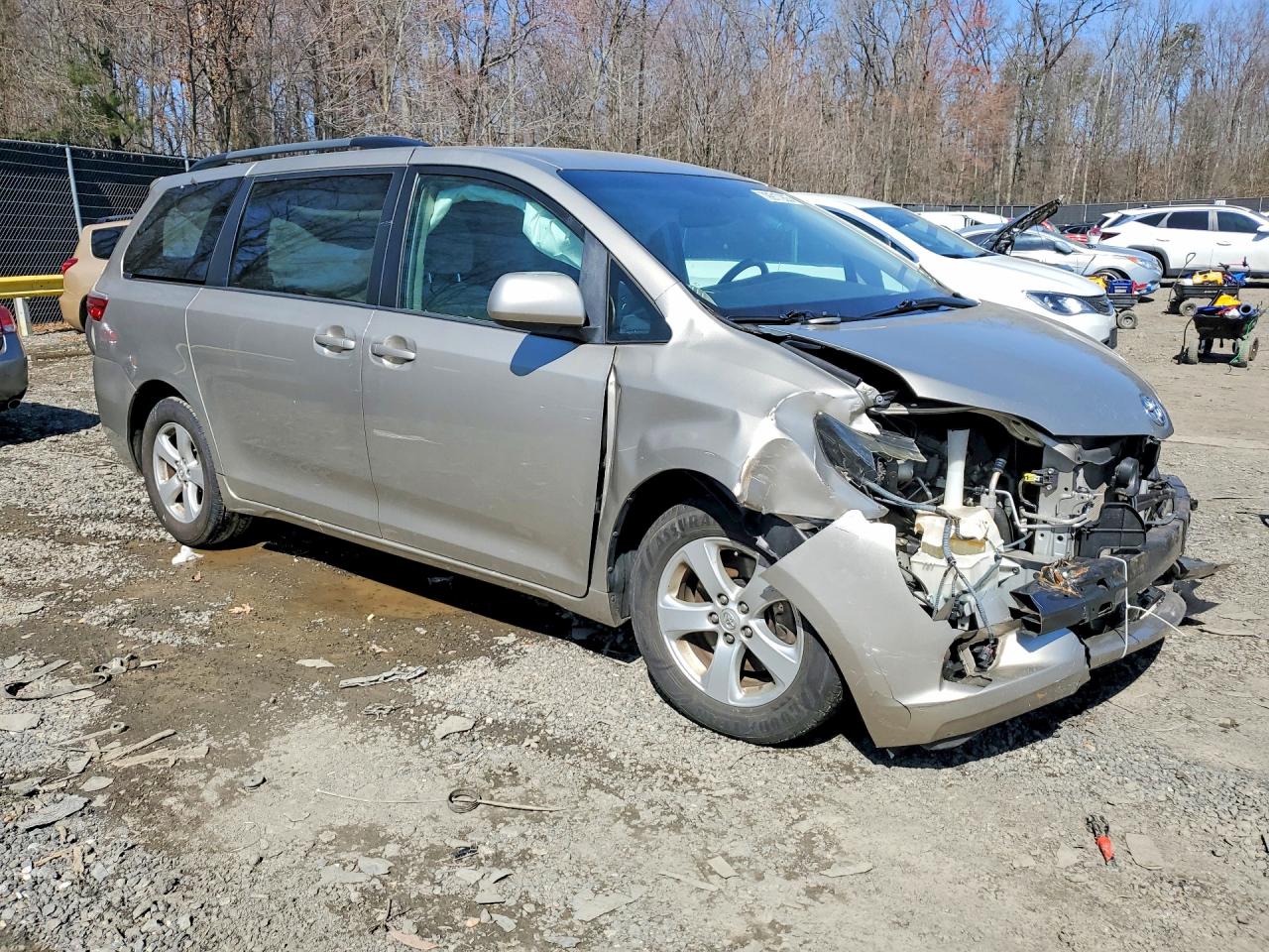 Toyota Sienna Le 8-passenger