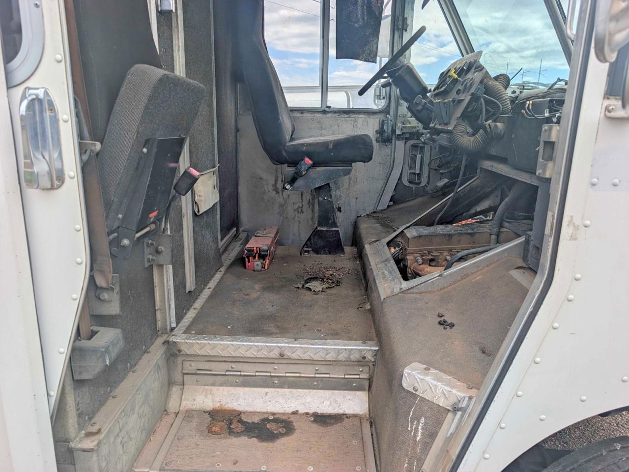 Freightliner Chassis M Line Walk-in Van