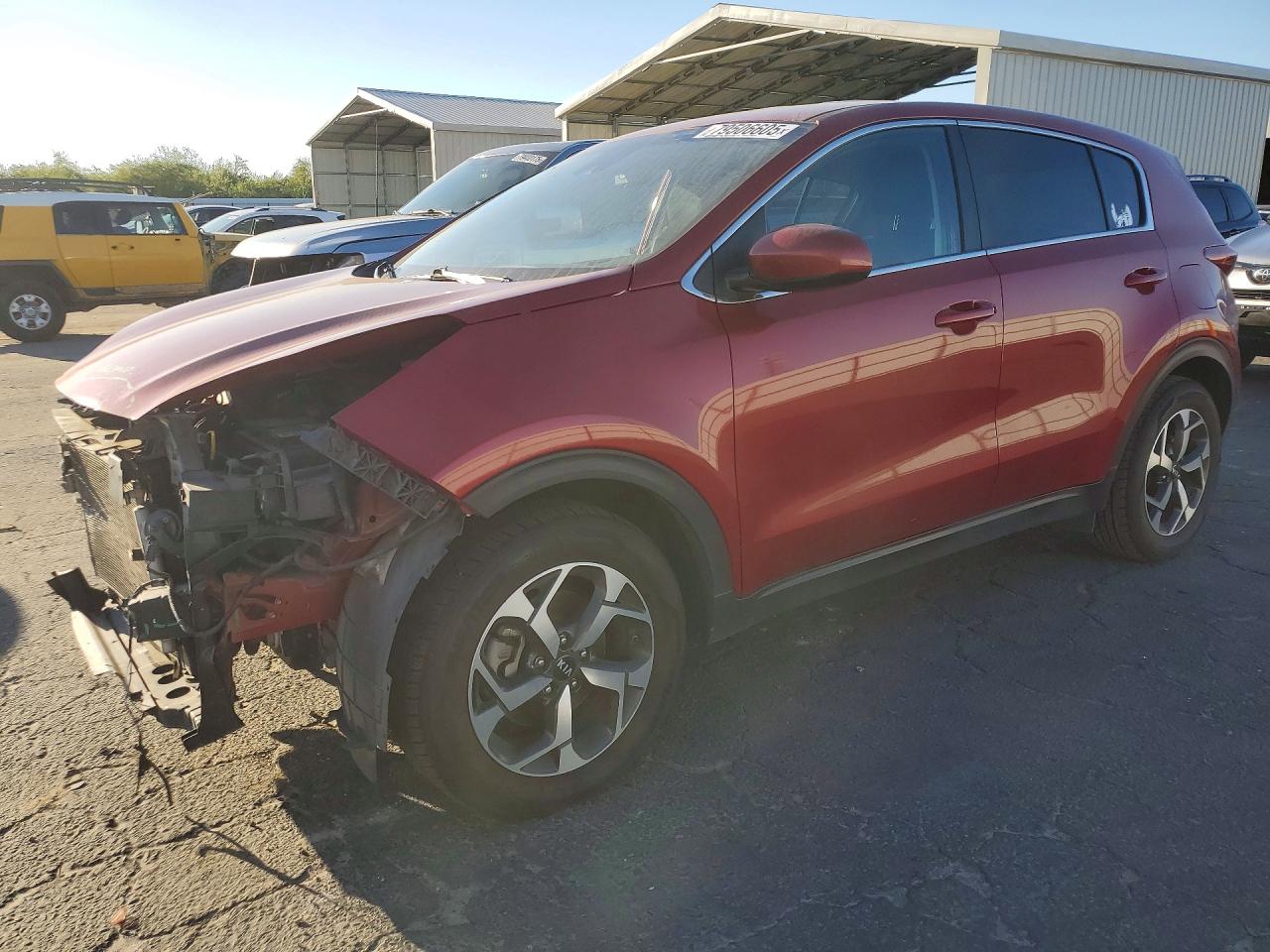 Salvage Kia Sportage Image