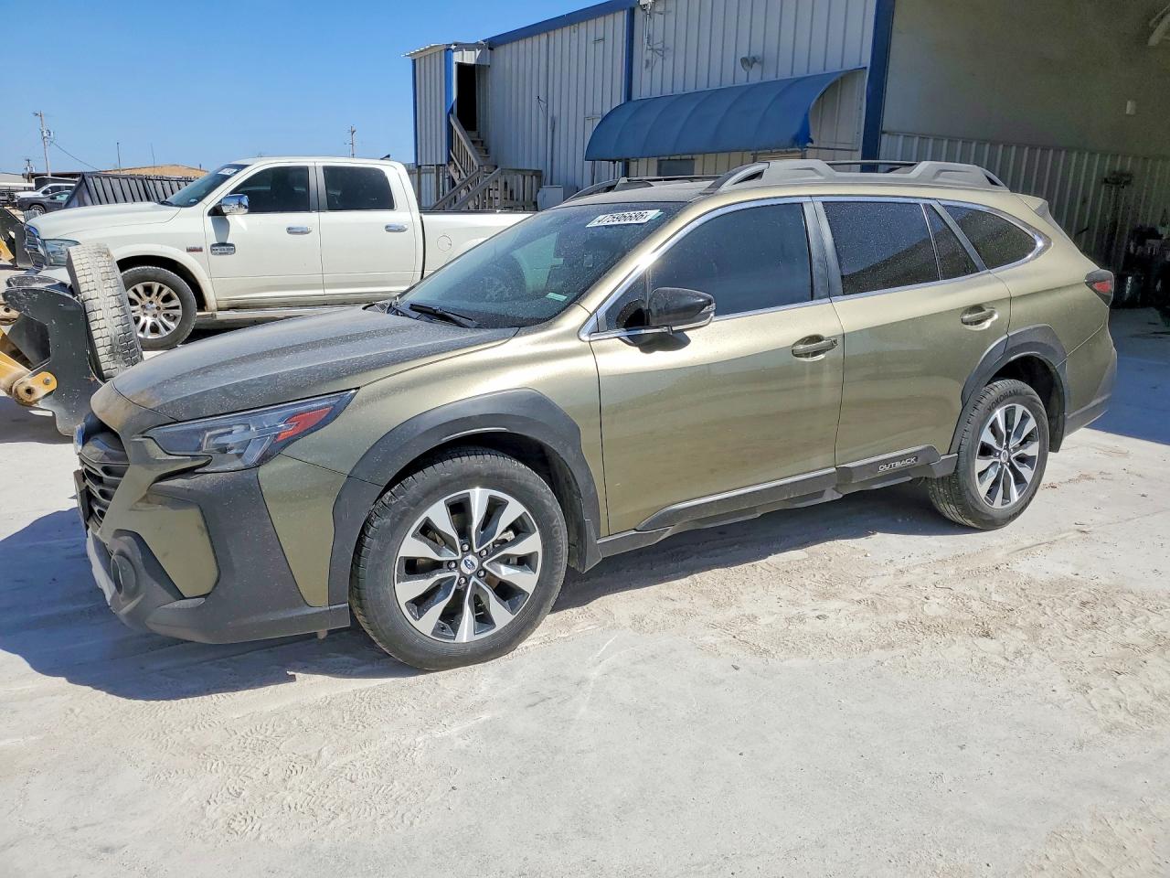 Salvage Subaru Outback Image