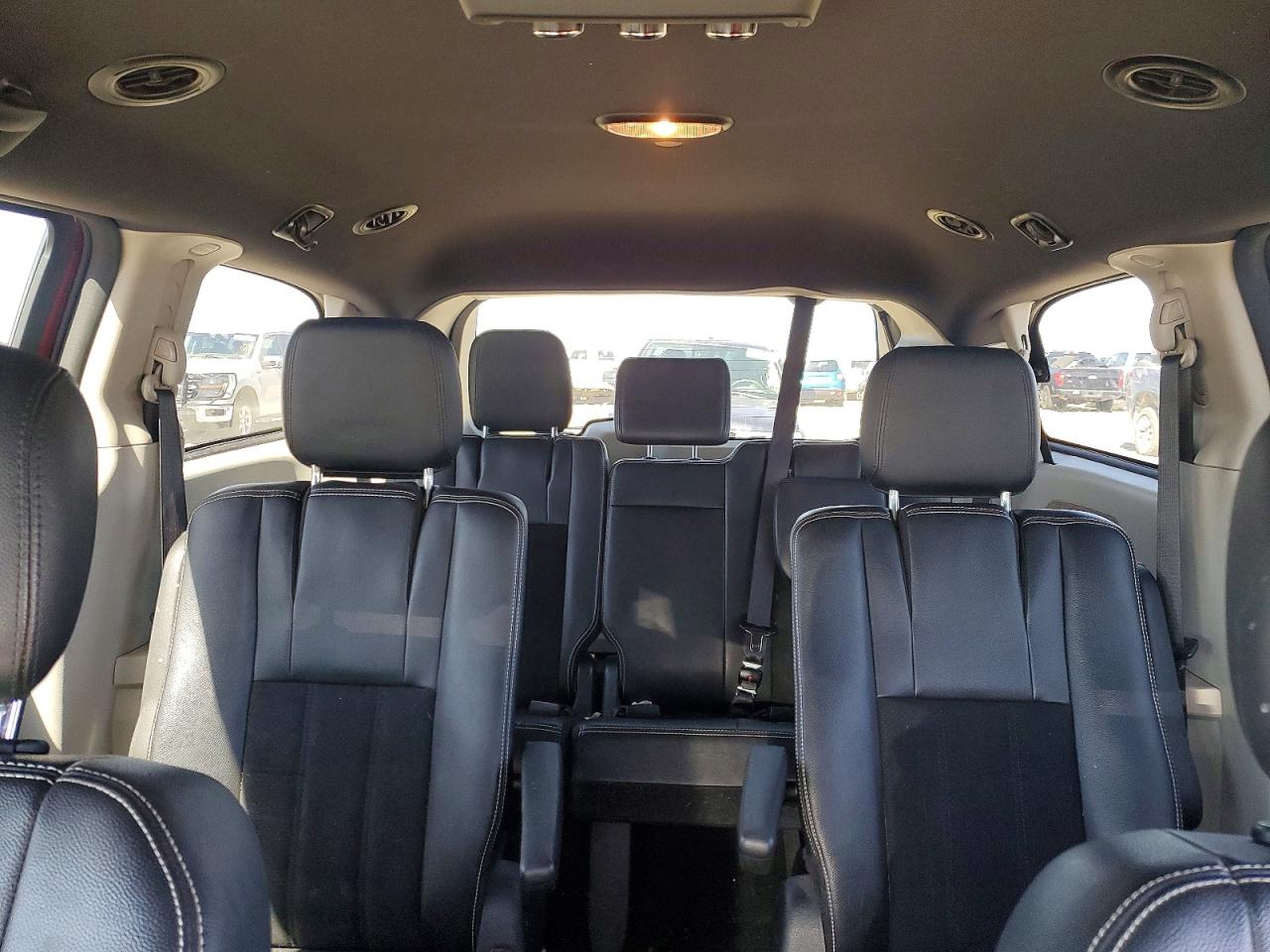 Dodge Caravan Sxt