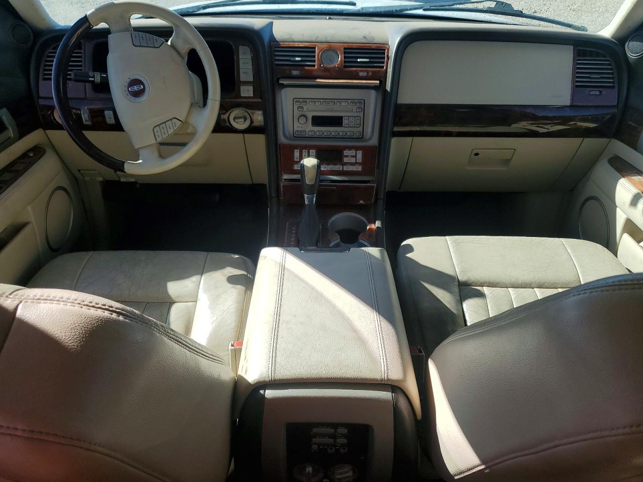 Lincoln Navigator