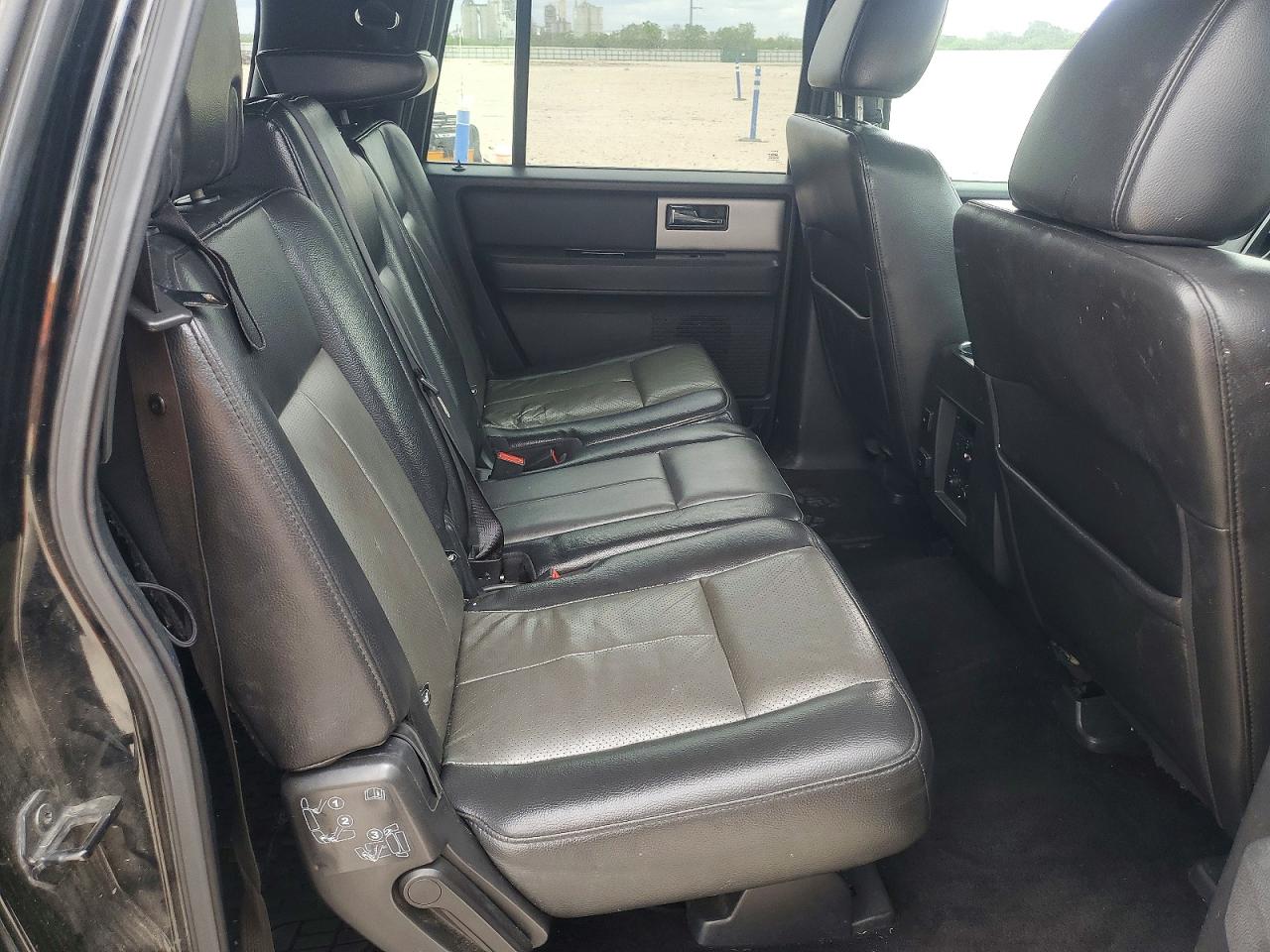 Ford Expedition El Xlt