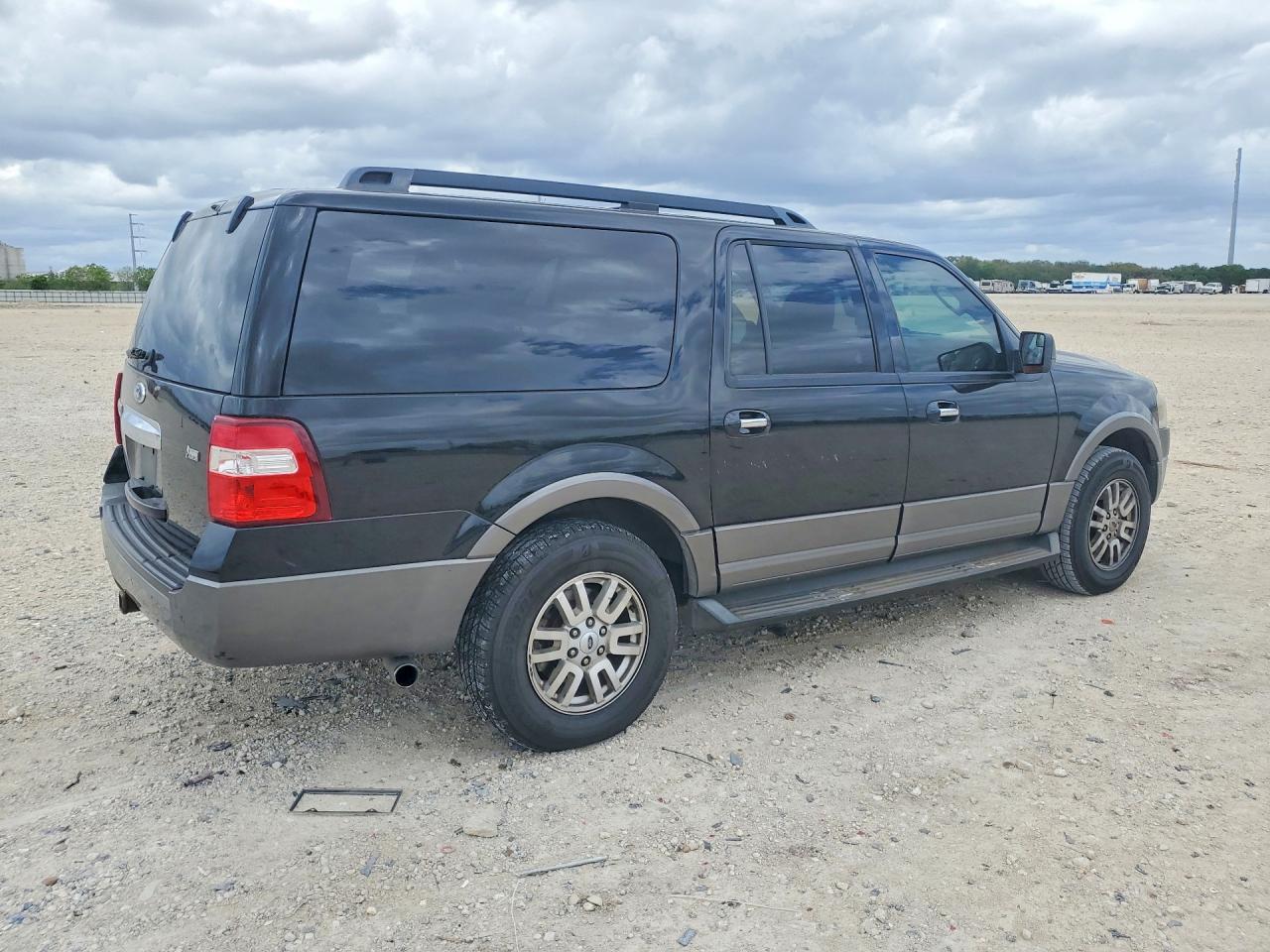 Ford Expedition El Xlt
