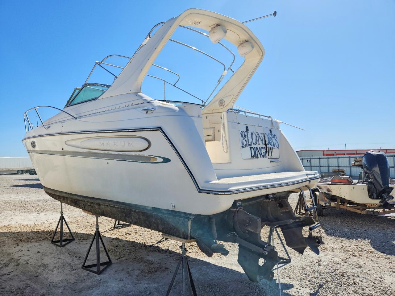 Maxum 3000scr