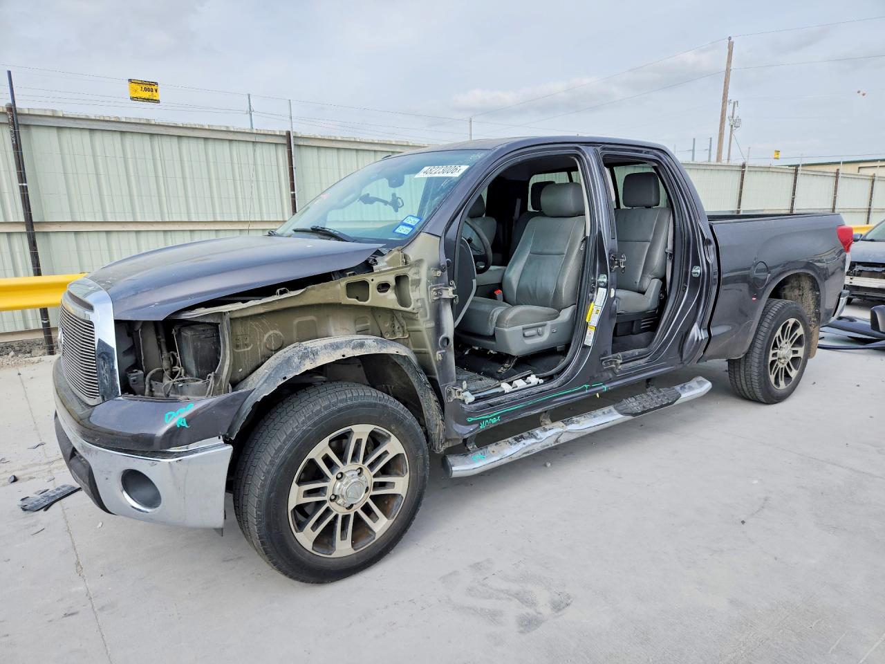 Salvage Toyota Tundra Image
