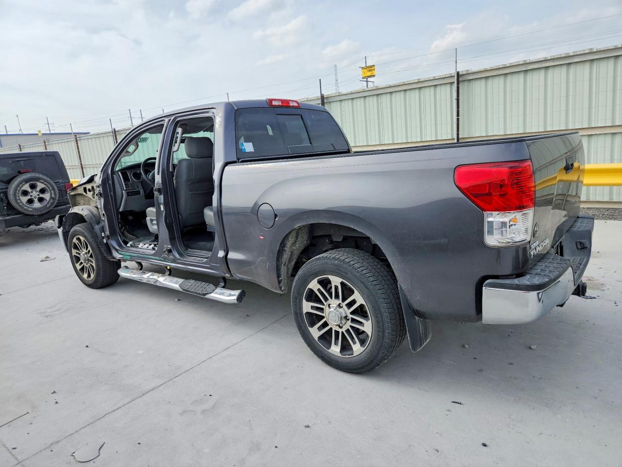 Toyota Tundra Grade