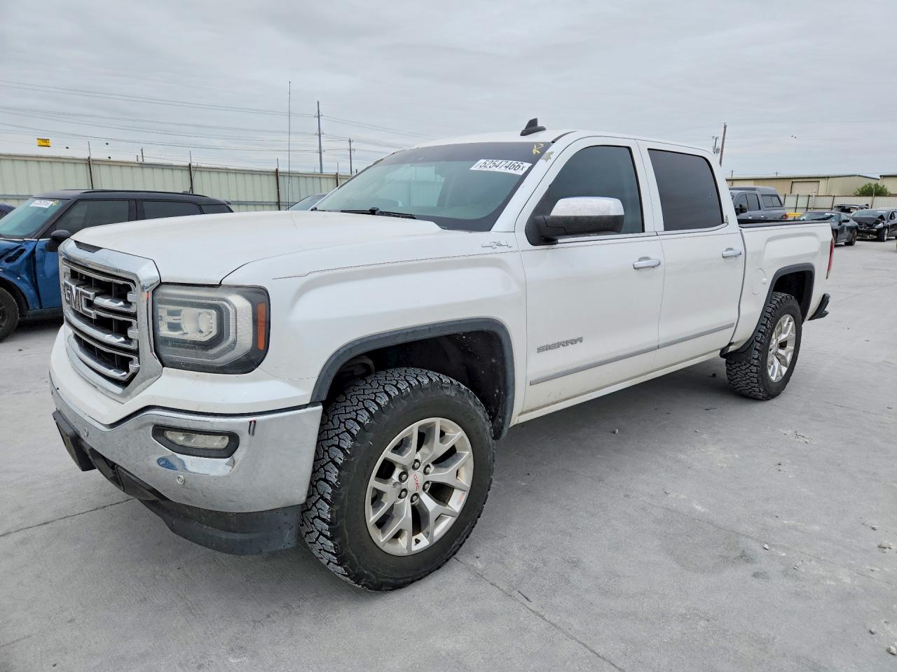 Salvage GMC Sierra Image