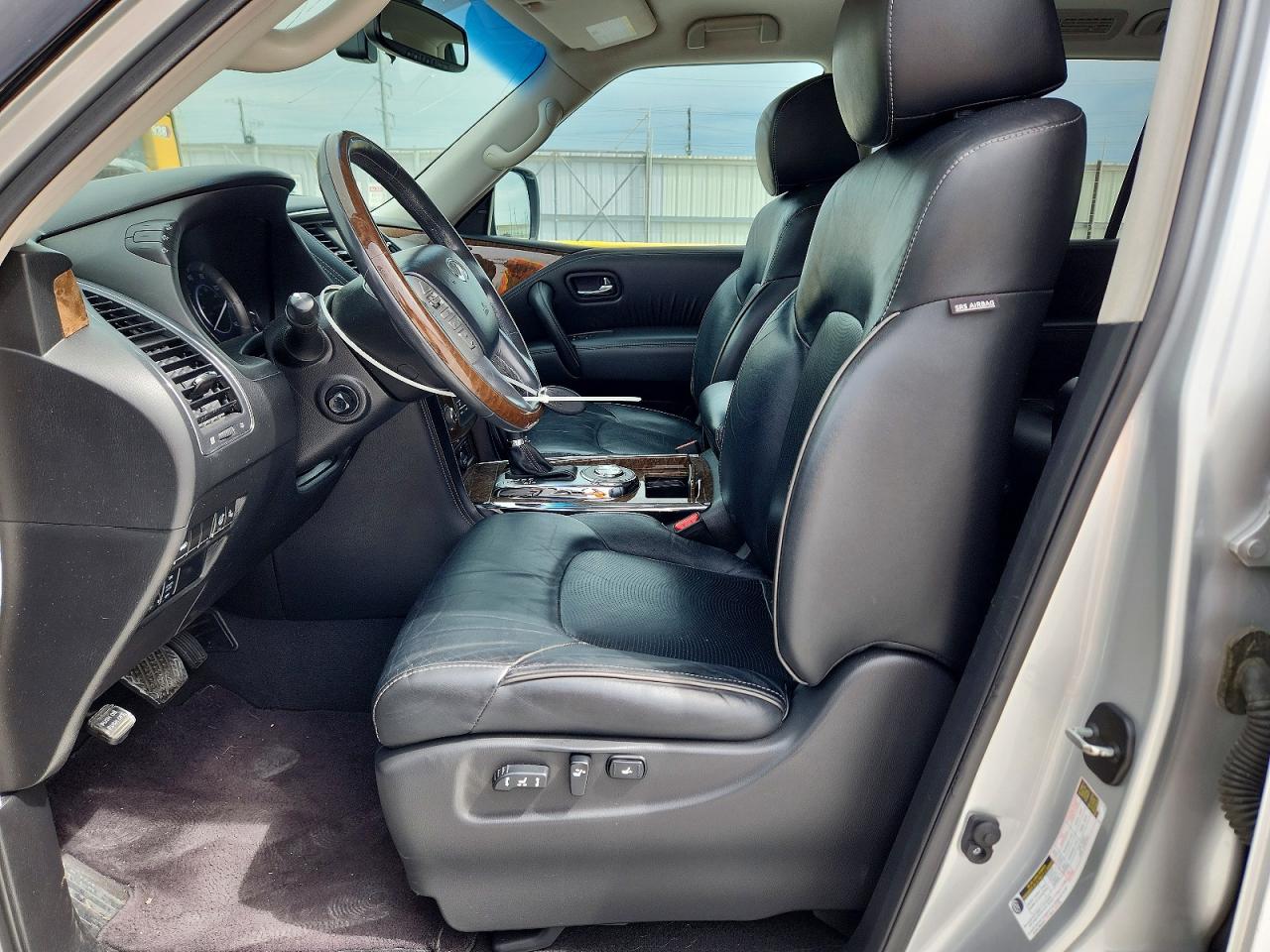 INFINITI Qx Base