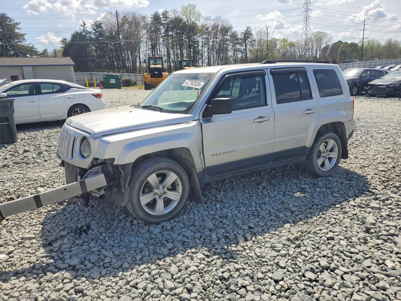 Salvage Jeep Patriot Image
