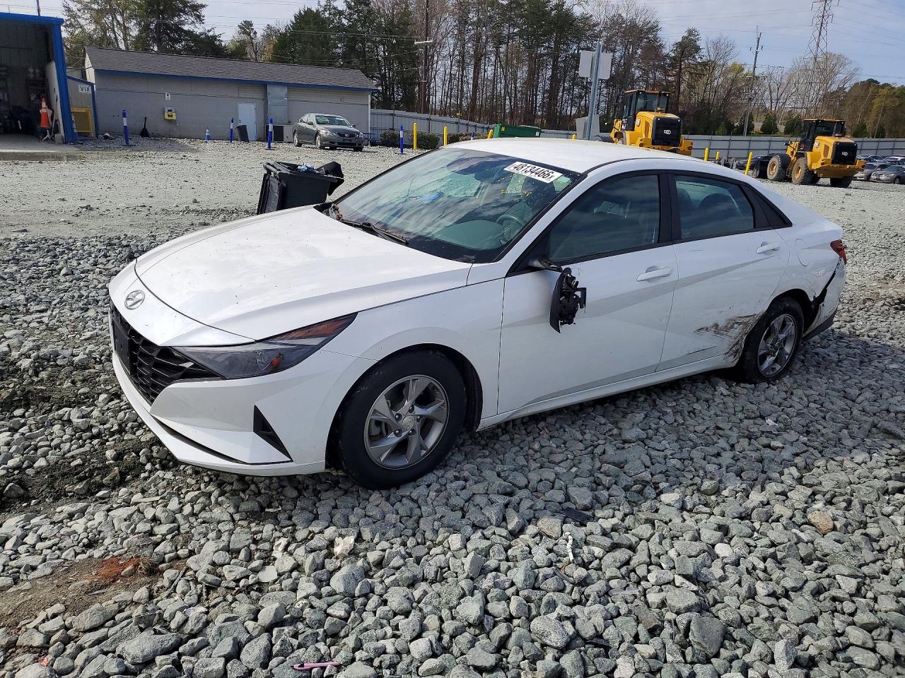 Salvage Hyundai ELANTRA Image