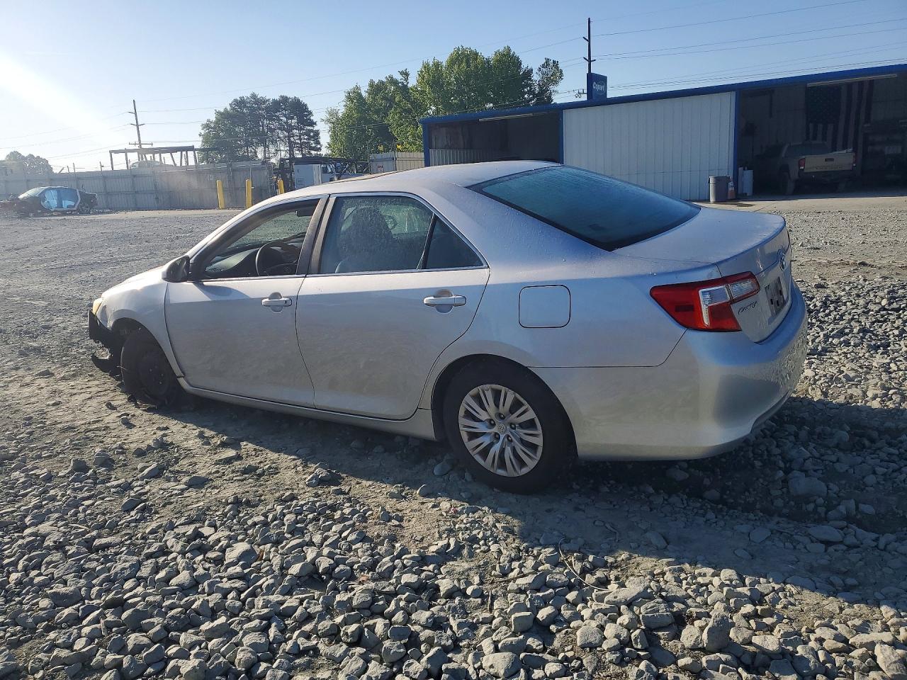 Toyota Camry L