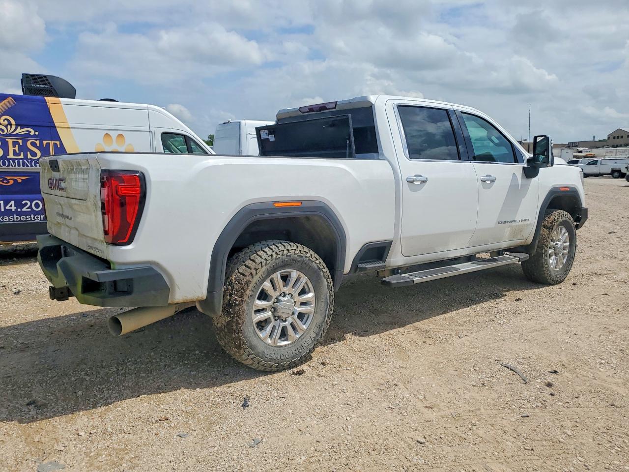 GMC Sierra K2500 Denali