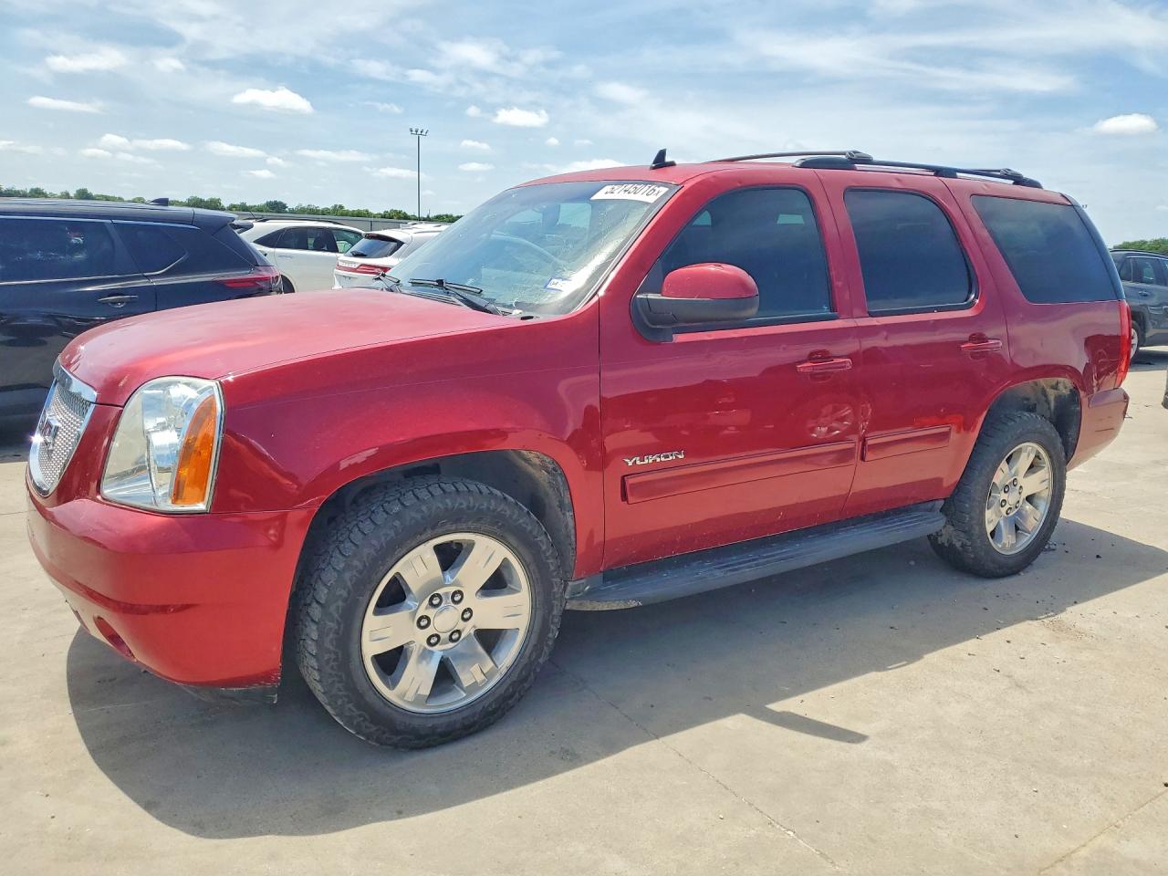 Salvage GMC Yukon Image