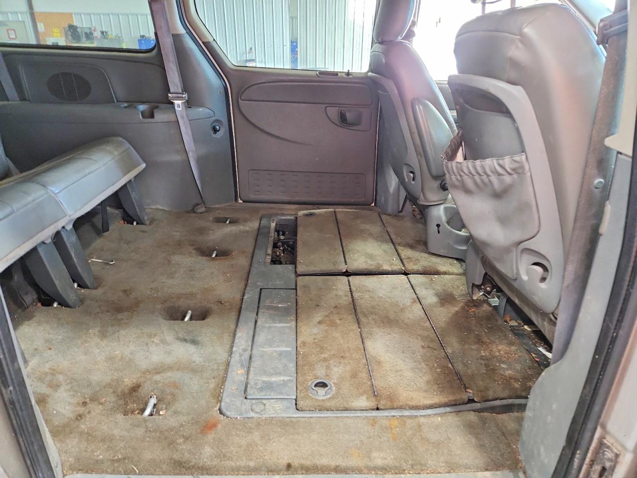Dodge Caravan Sxt