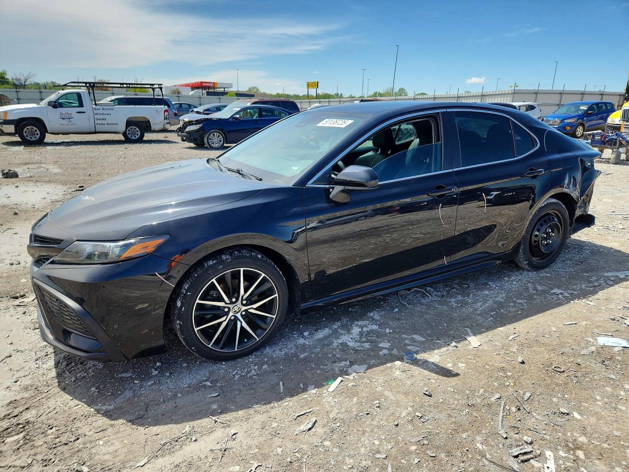 Salvage Toyota Camry Image