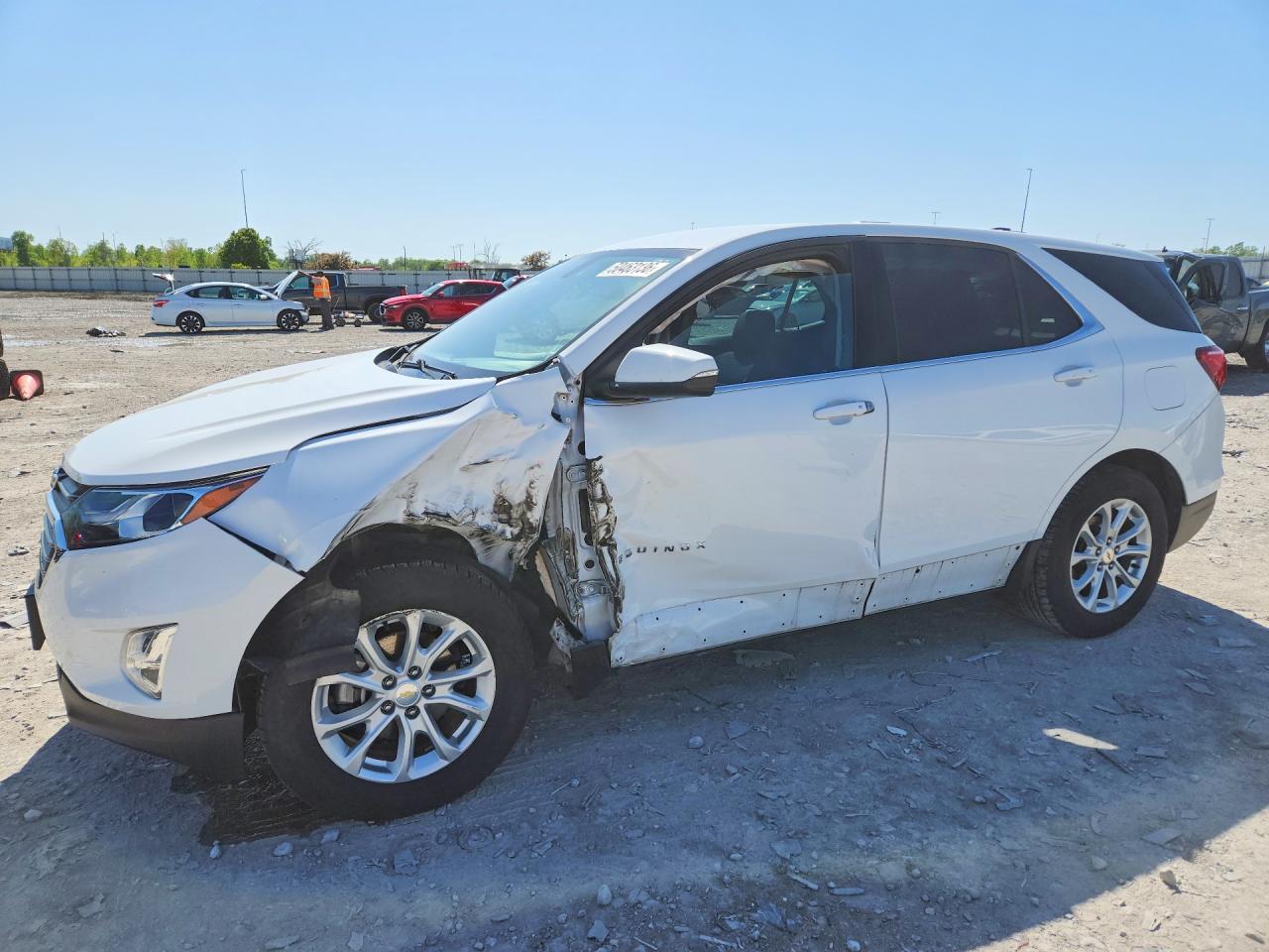 Salvage Chevrolet Equinox Image
