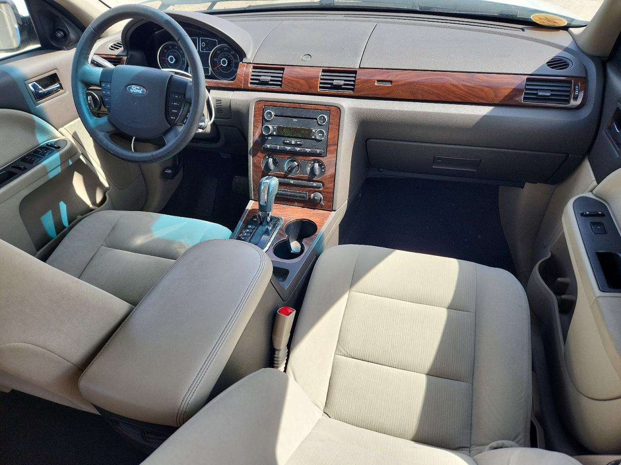 Ford Taurus Sel