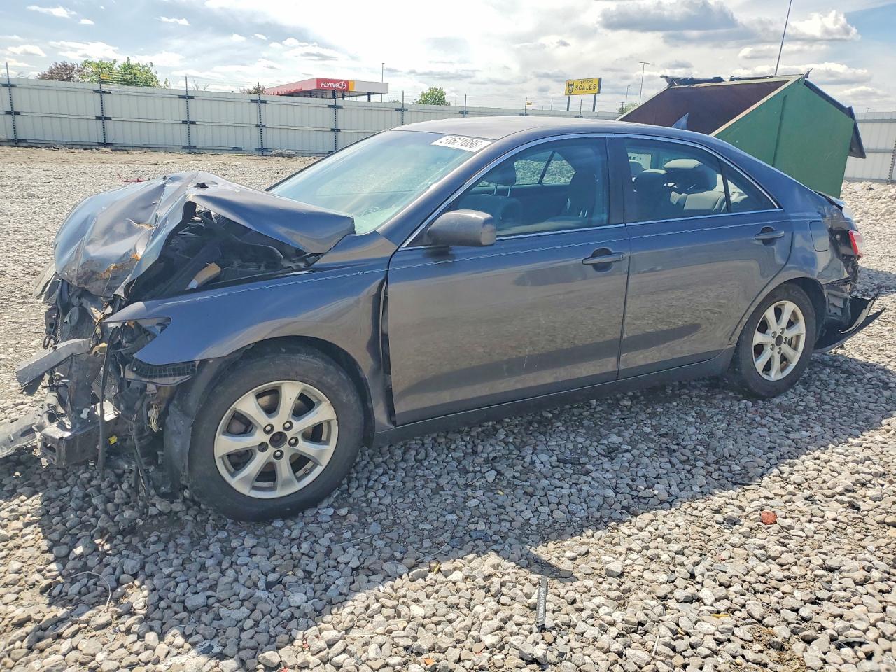 Salvage Toyota Camry Image