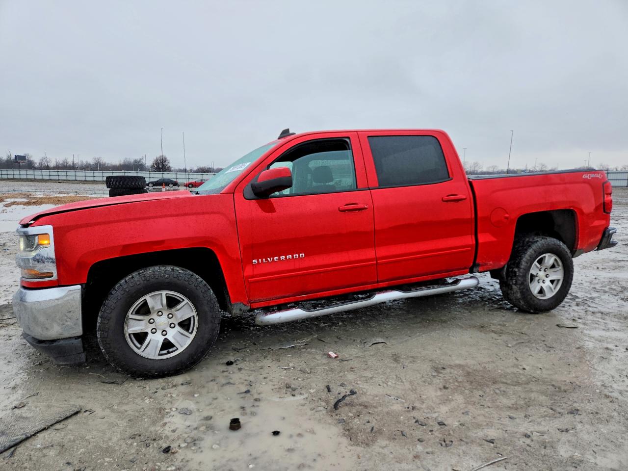 Salvage Chevrolet Silverado Image