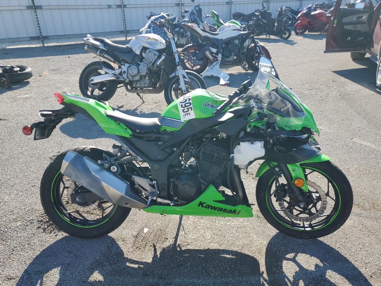 Salvage Kawasaki Ex Image