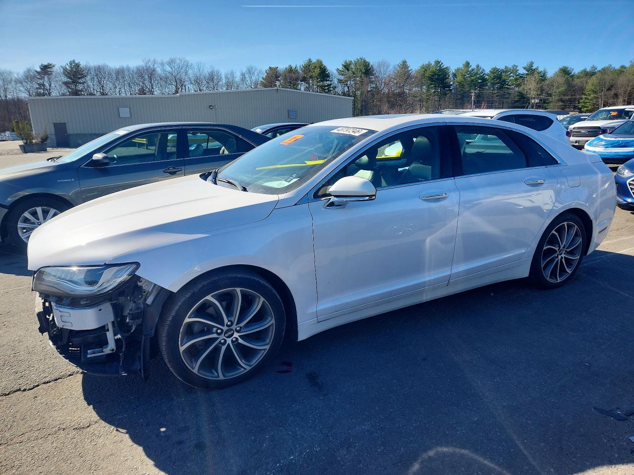 Salvage Lincoln MKZ Image