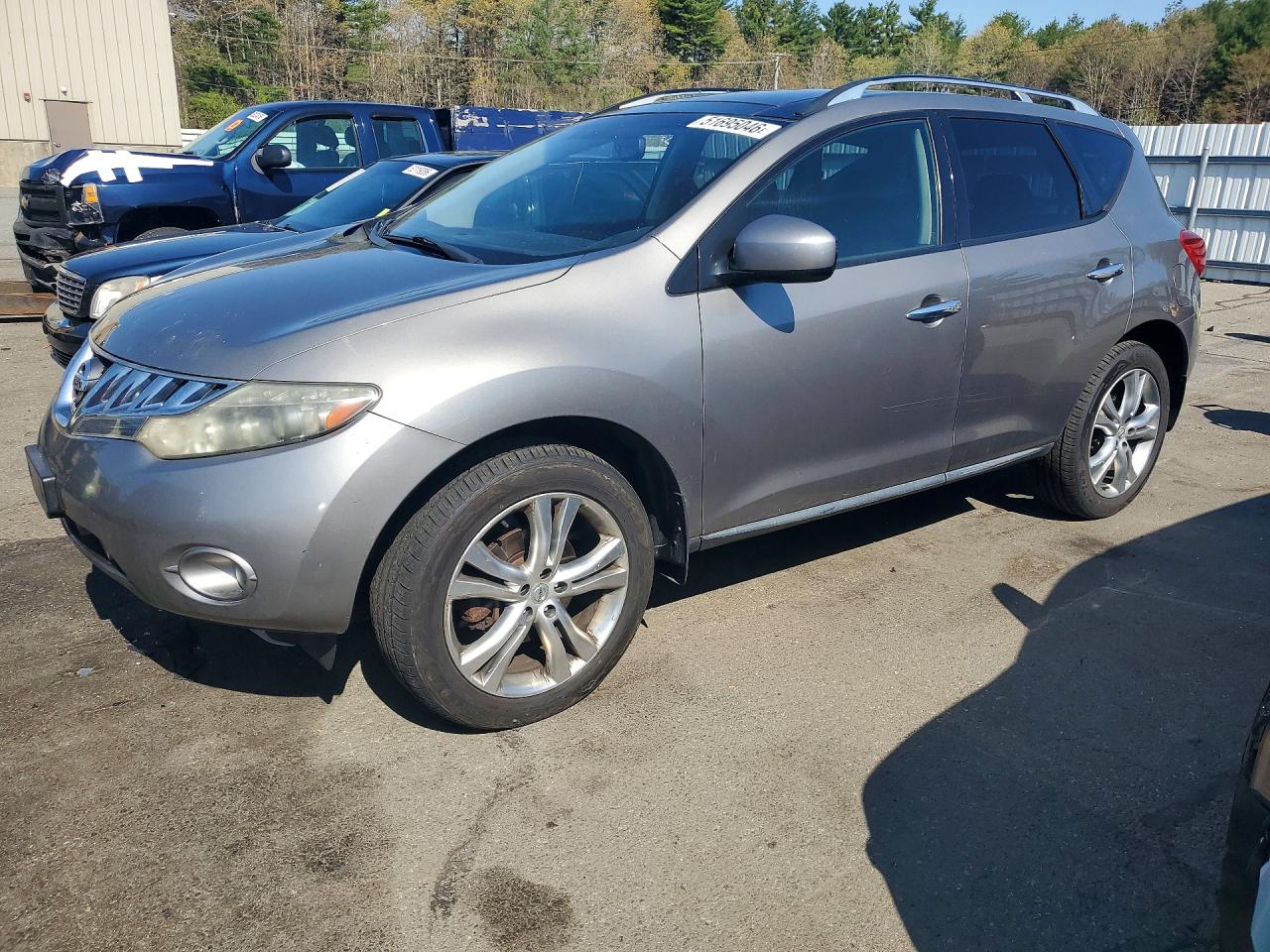 Salvage Nissan Murano Image