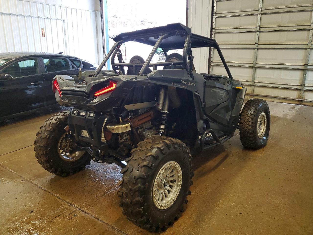 Polaris RZR Xp 1000