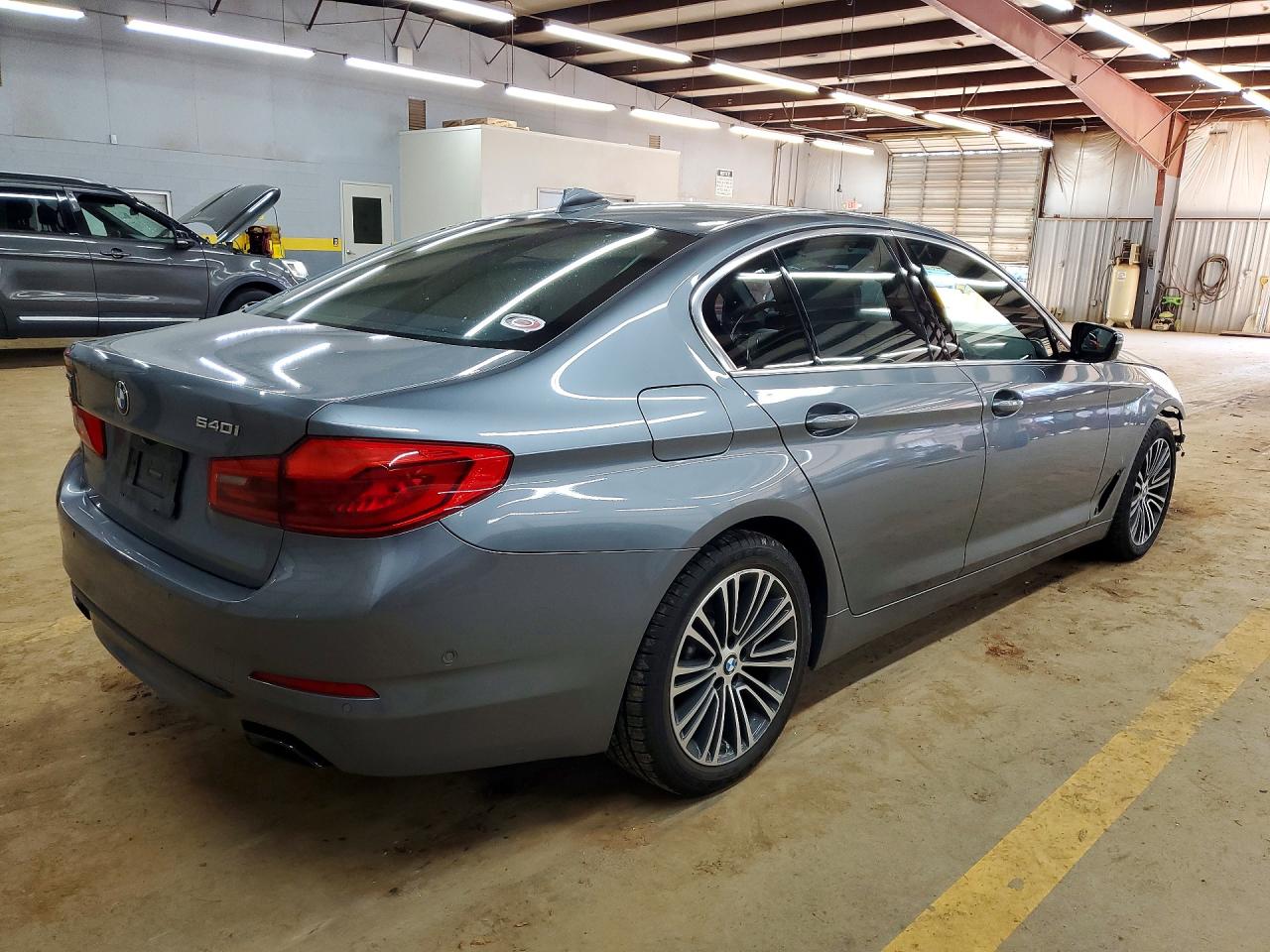 BMW 5 Series Xi