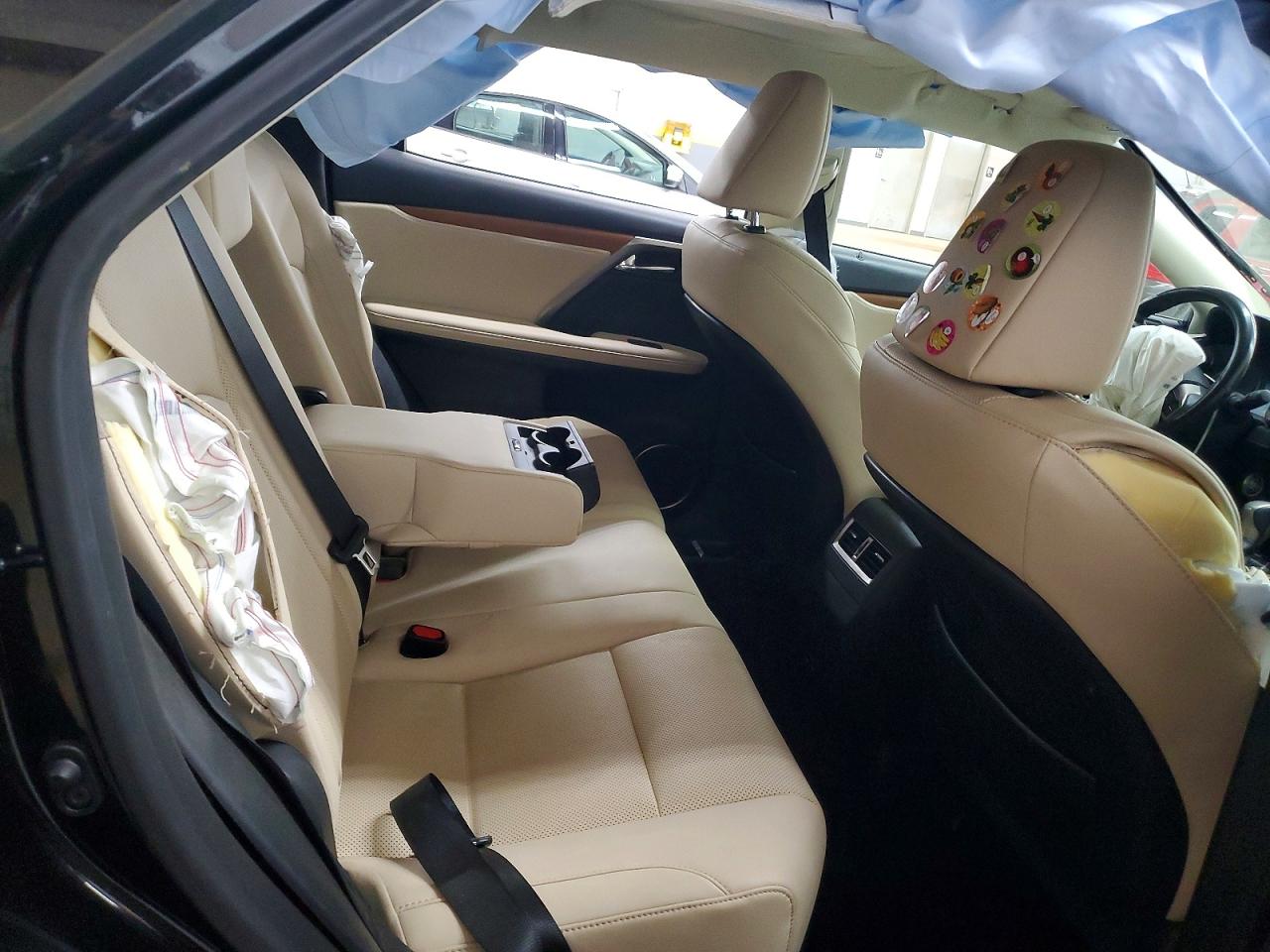 Lexus RX Base