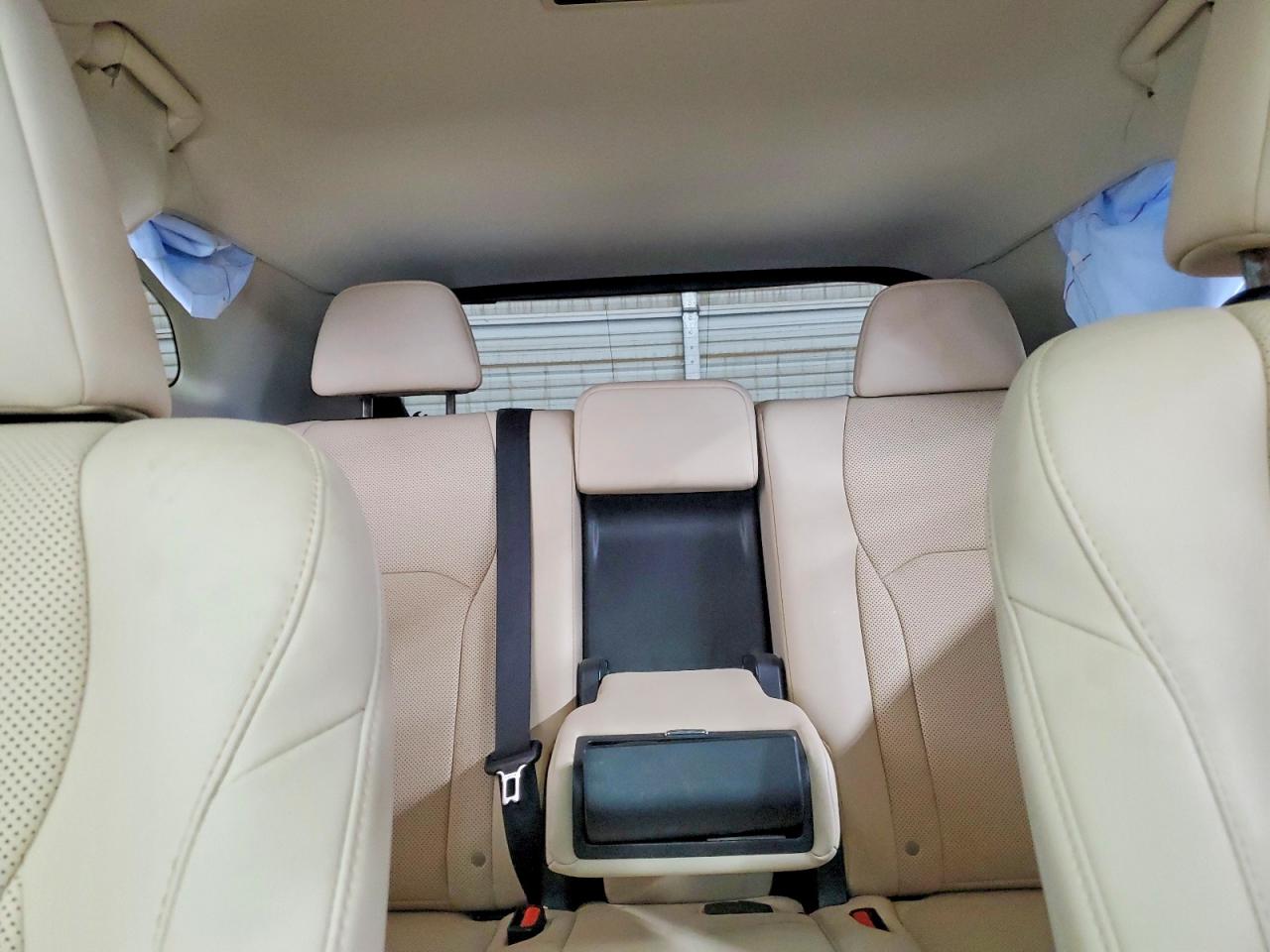 Lexus RX Base