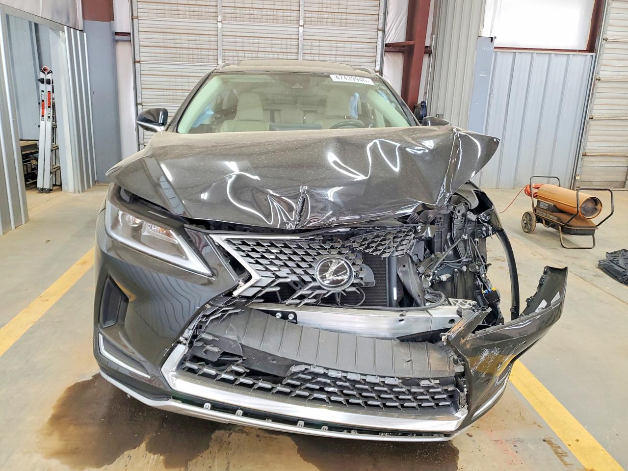 Lexus RX Base