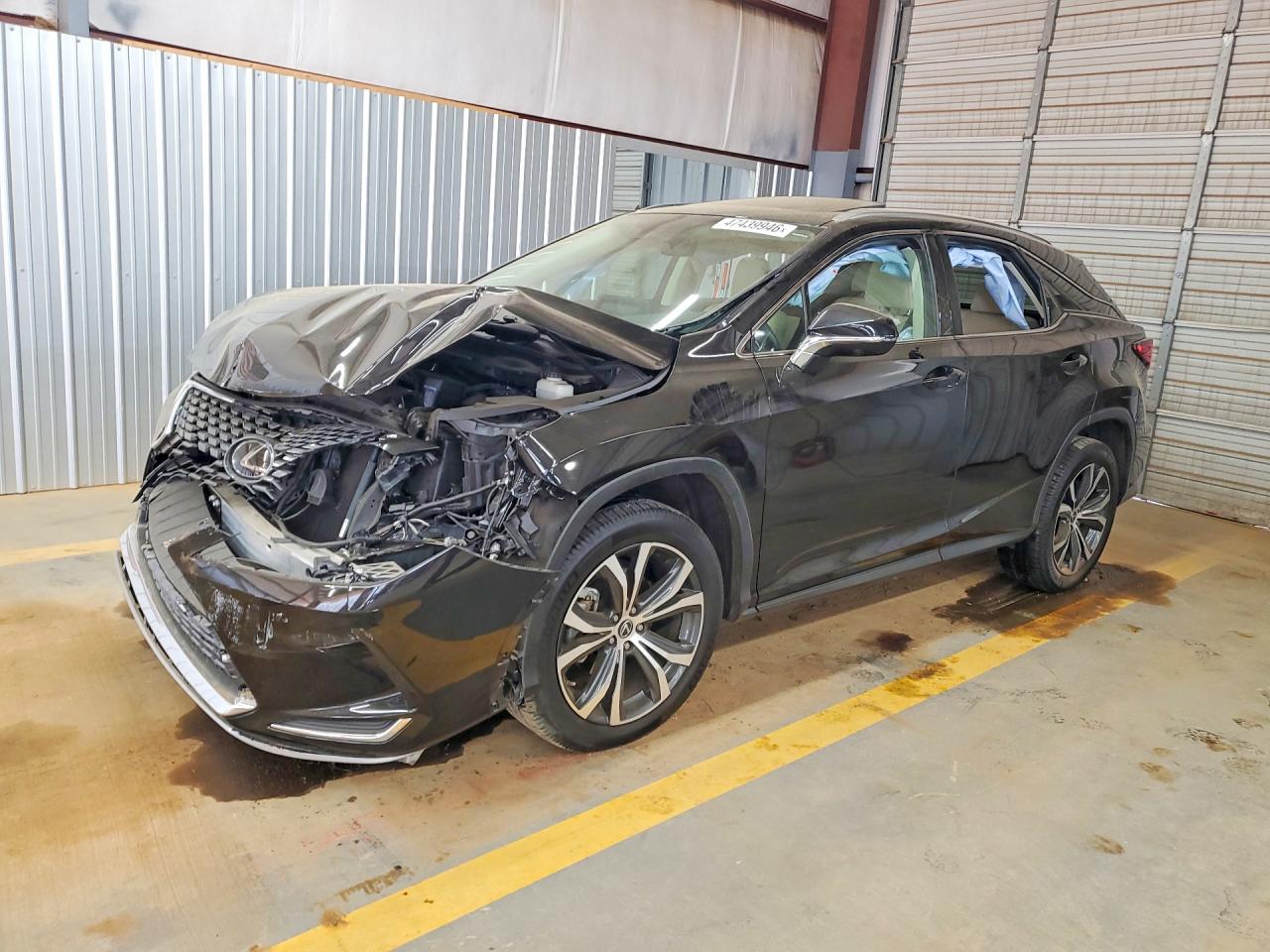 Salvage Lexus RX Image