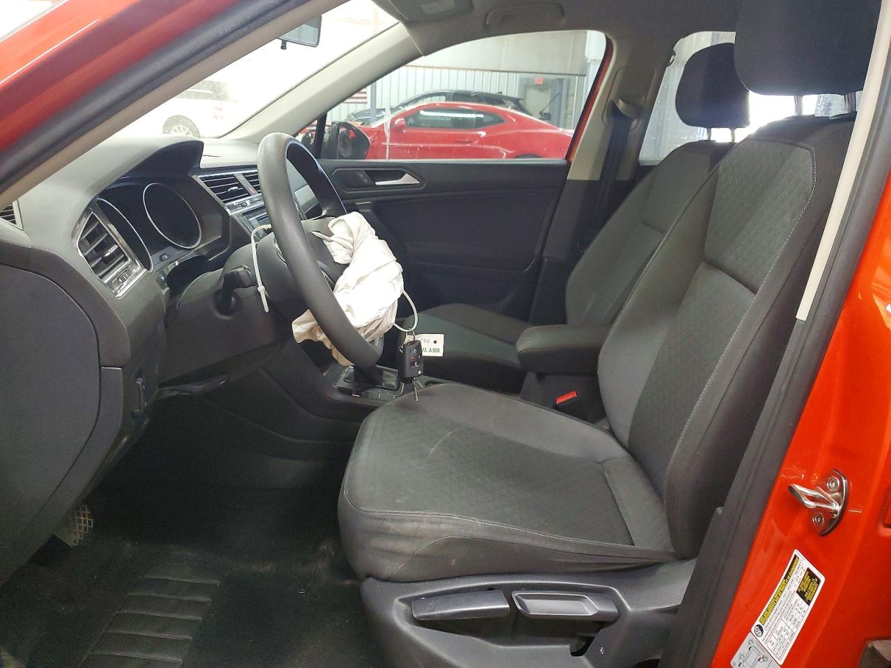 Volkswagen Tiguan S