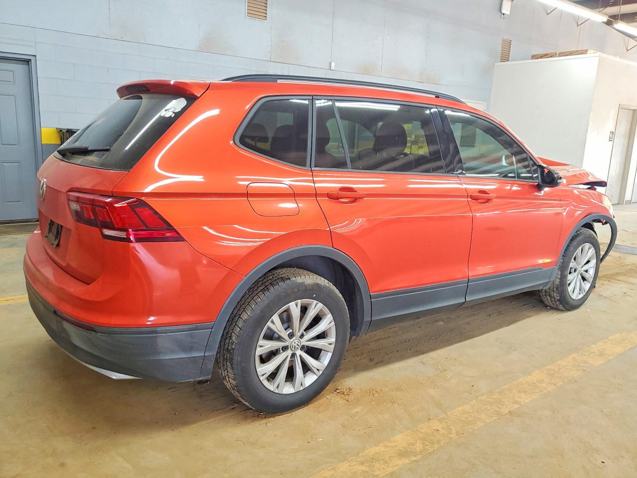 Volkswagen Tiguan S