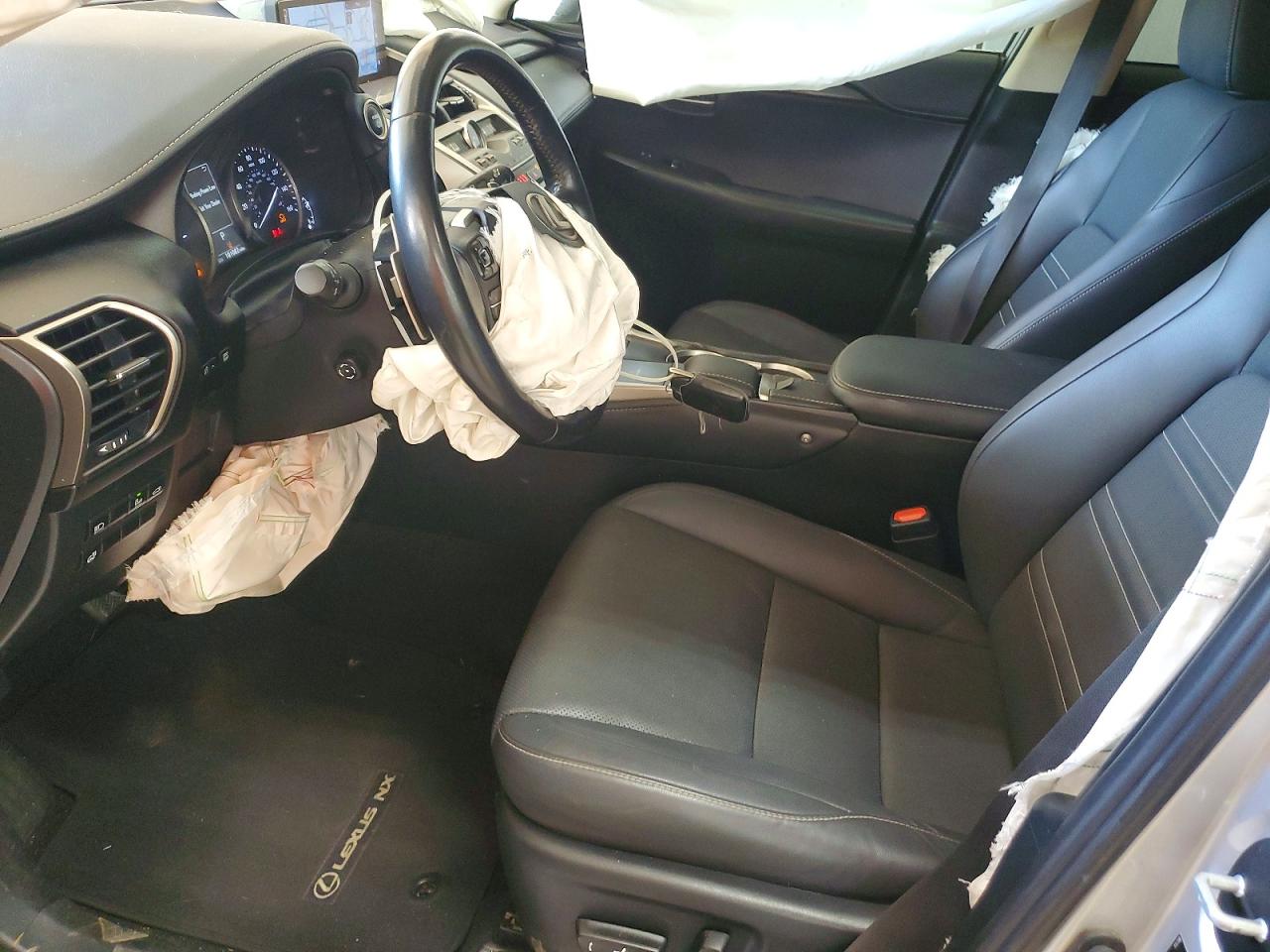 Lexus NX 300h