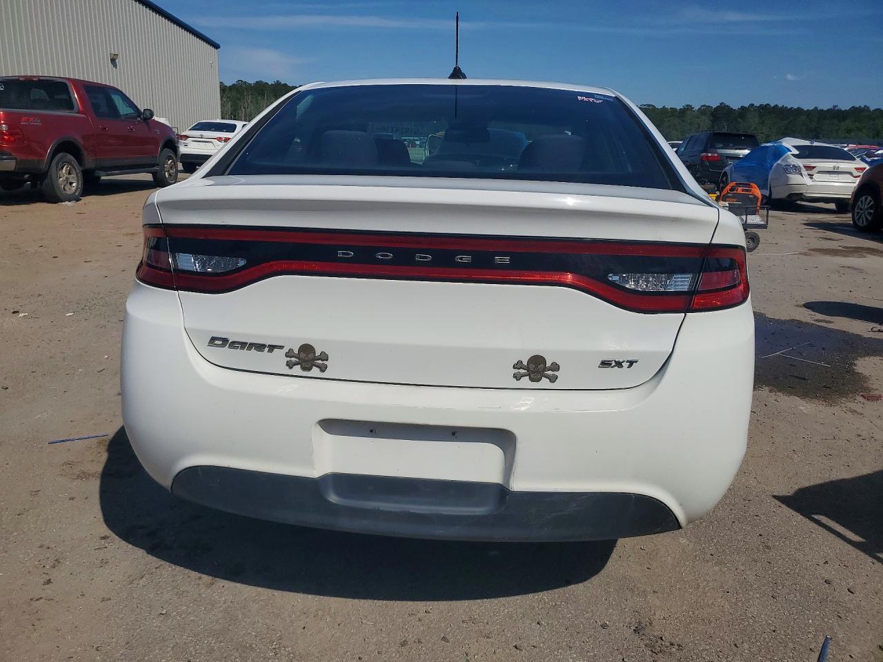 Dodge Dart Sxt