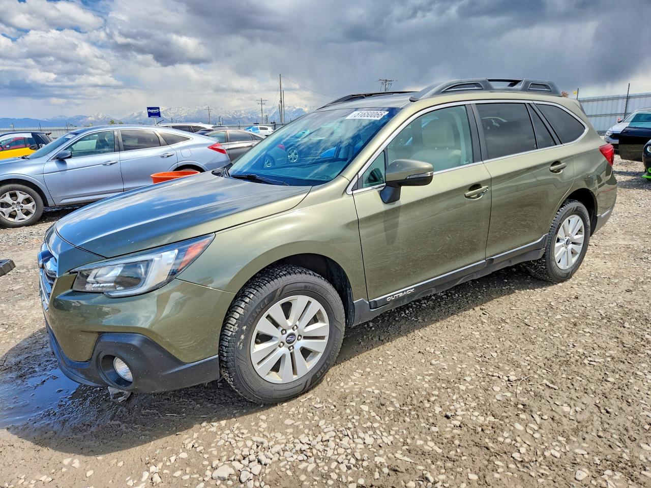 Salvage Subaru Outback Image