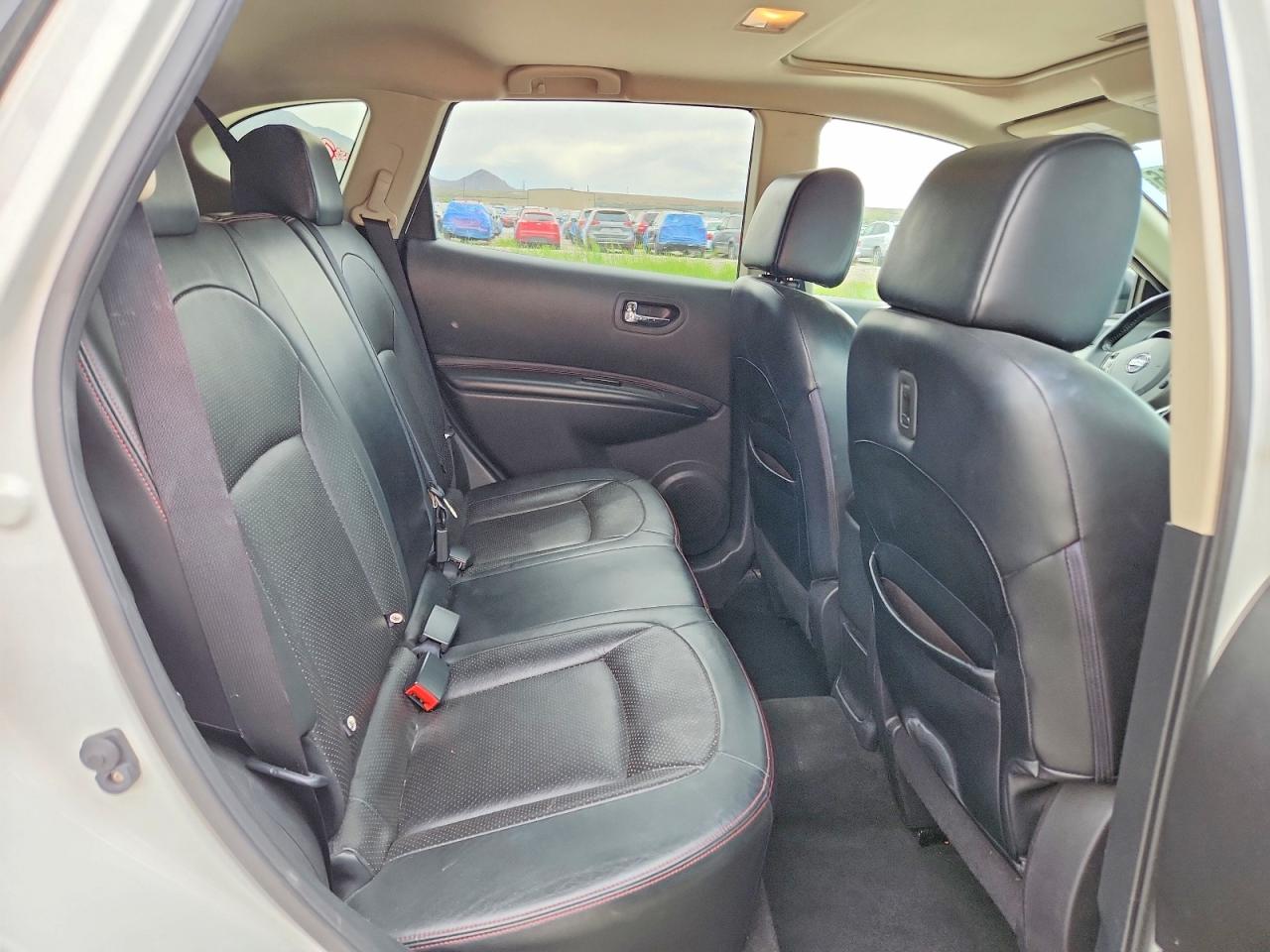 Nissan Rogue S