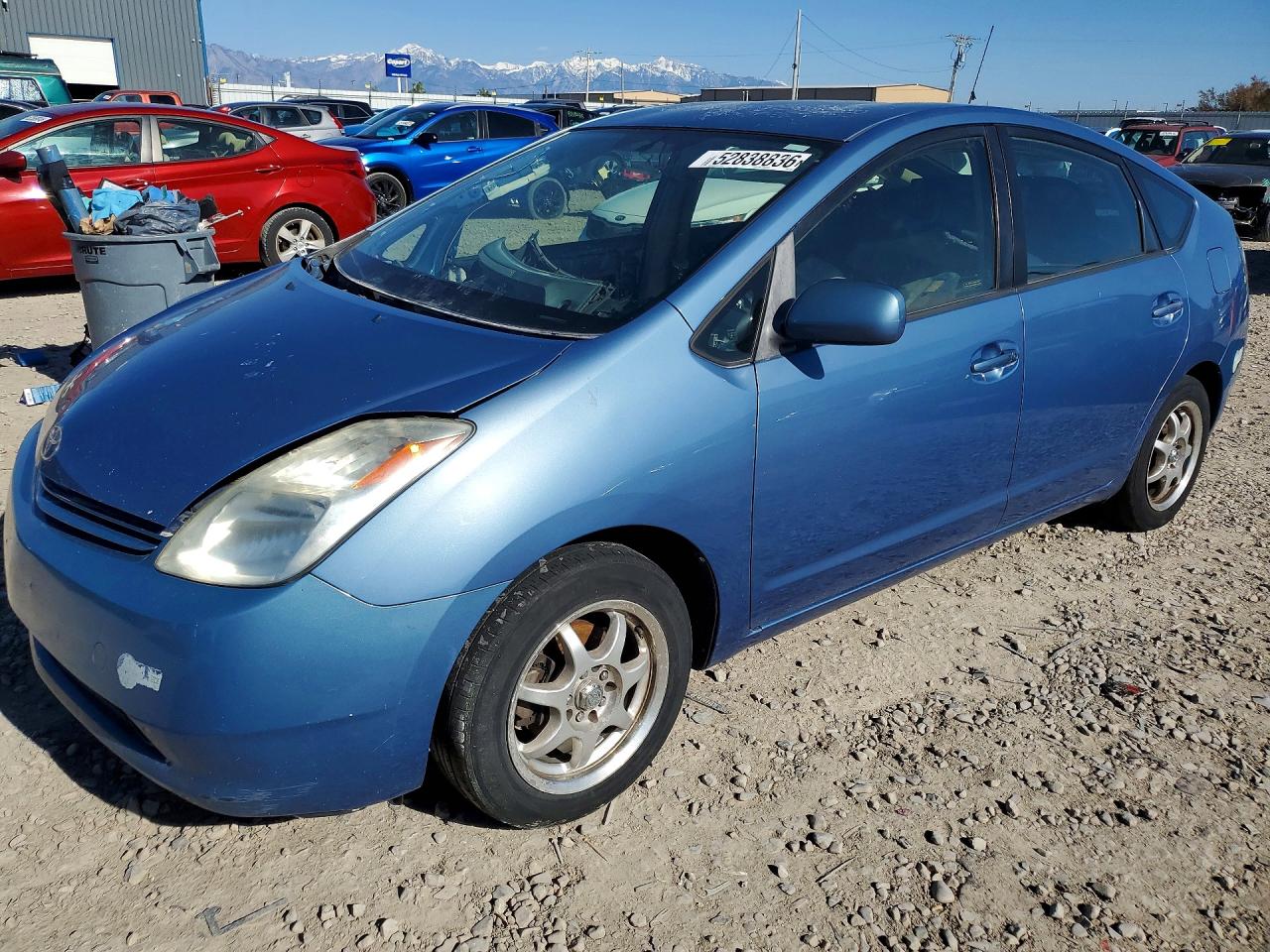 Salvage Toyota Prius Image