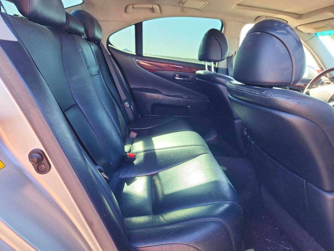 Lexus LS 460