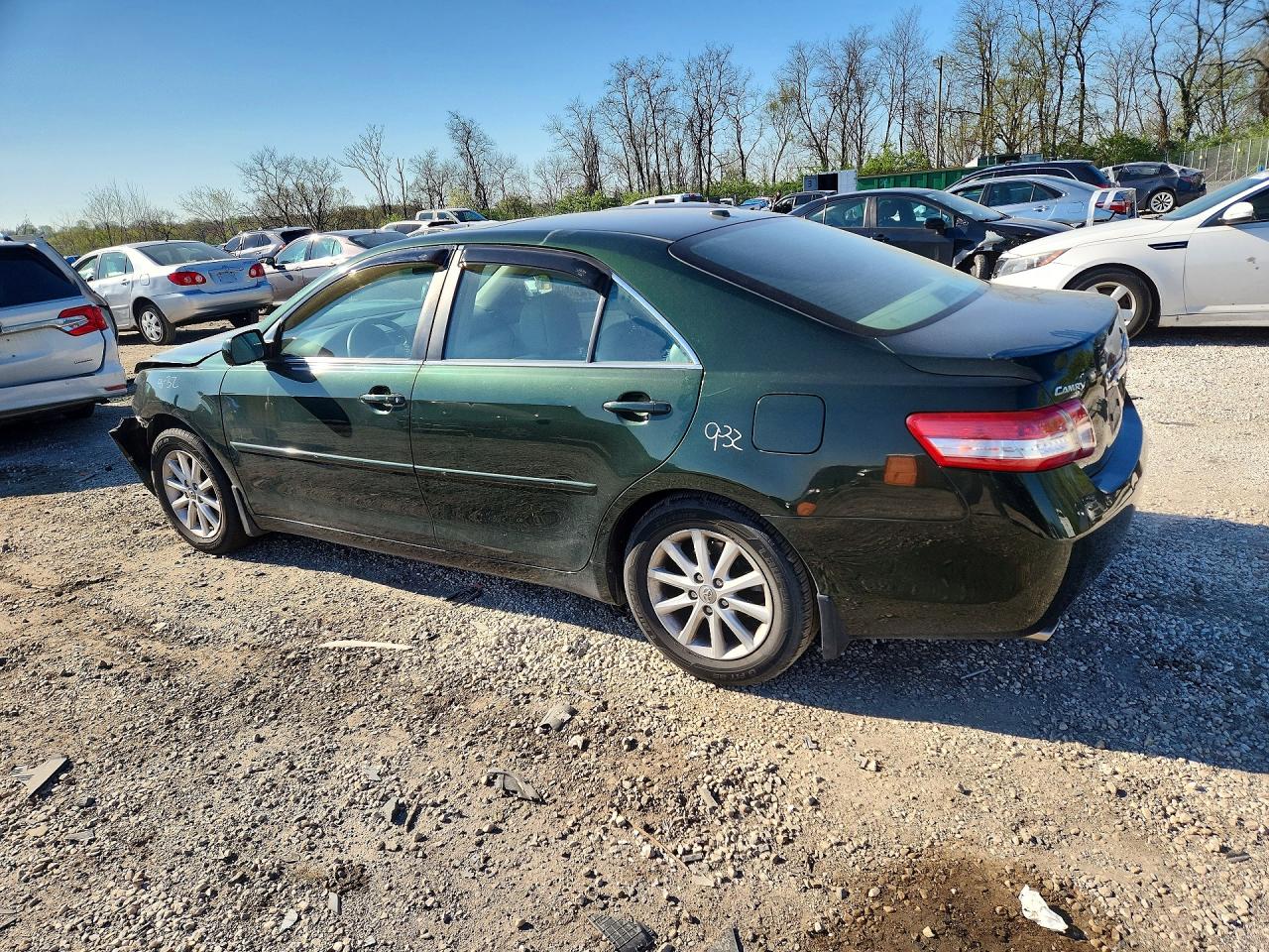 Toyota Camry Xle V6