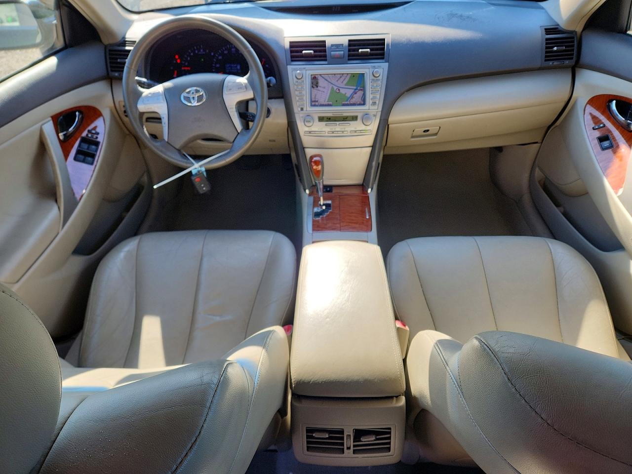 Toyota Camry Xle V6